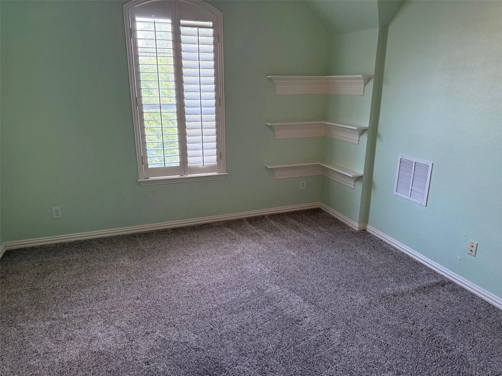 Single Family Residence For Rent in Collin County , 8421 Orchard Hill Drive, Plano, Texas 75025, 5 Bedroom, 5 Bathroom, 3 Garage spaces, 3,667 Sqft, built in 2000, mls#21410942, Real Estate Agent in Plano, Homes For Rent in Collin county, Homes For Rent in Plano, Realtor in Plano Texas, Real Estate Brokerage Independent Realty Texas, Luminita Cordes Realtor