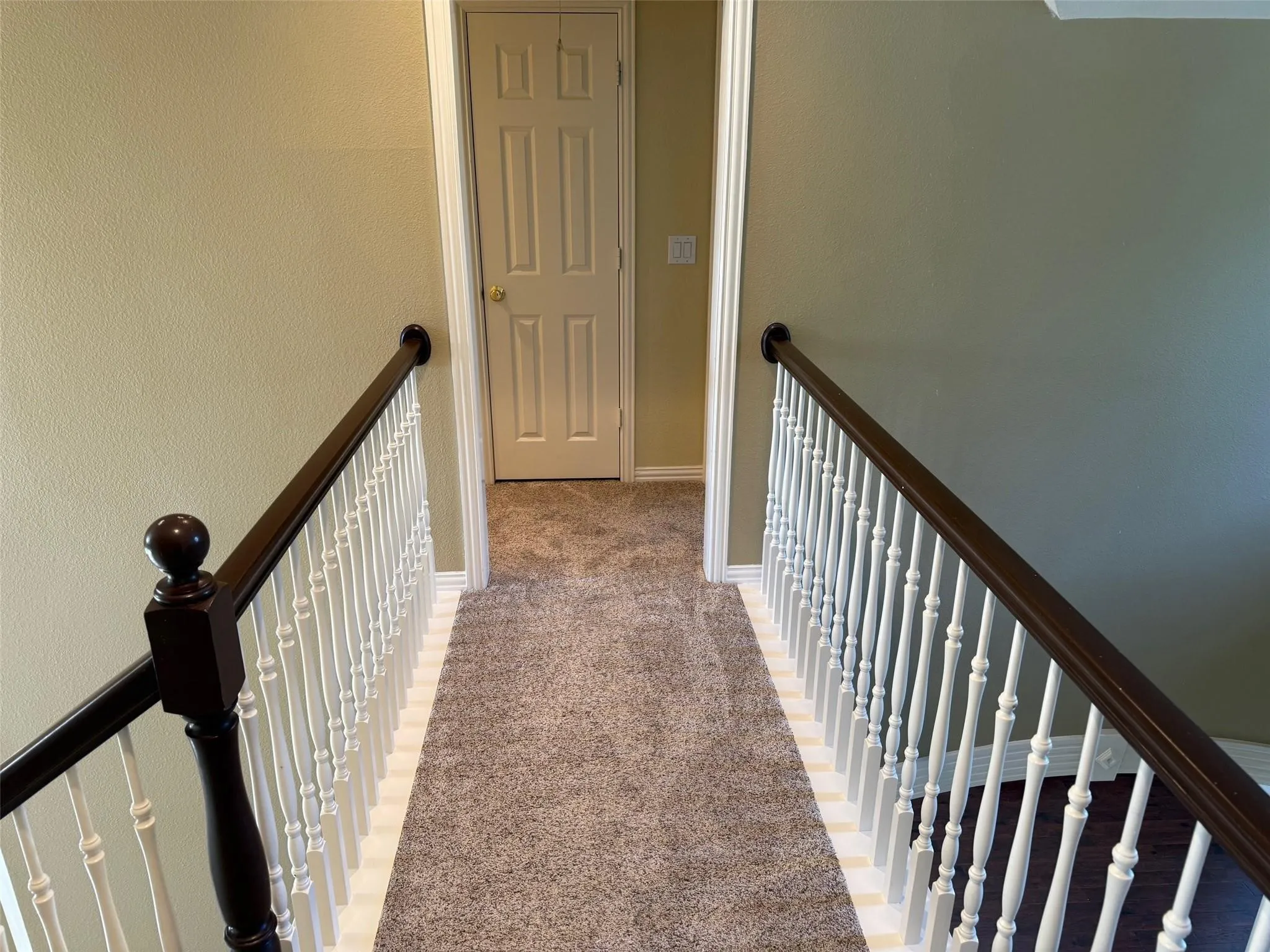 Single Family Residence For Rent in Collin County , 8421 Orchard Hill Drive, Plano, Texas 75025, 5 Bedroom, 5 Bathroom, 3 Garage spaces, 3,667 Sqft, built in 2000, mls#21410942, Real Estate Agent in Plano, Homes For Rent in Collin county, Homes For Rent in Plano, Realtor in Plano Texas, Real Estate Brokerage Independent Realty Texas, Luminita Cordes Realtor