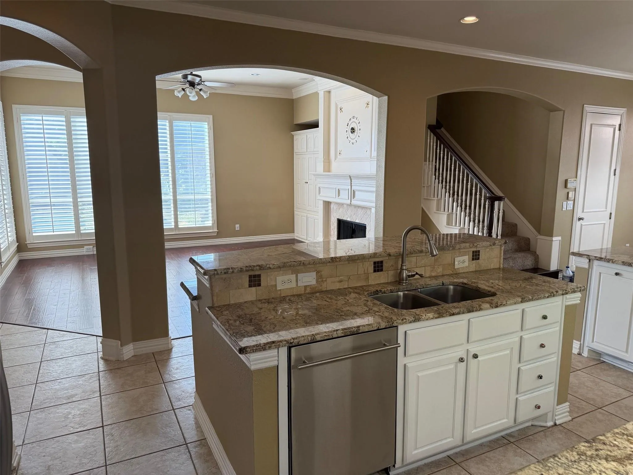 Single Family Residence For Rent in Collin County , 8421 Orchard Hill Drive, Plano, Texas 75025, 5 Bedroom, 5 Bathroom, 3 Garage spaces, 3,667 Sqft, built in 2000, mls#21410942, Real Estate Agent in Plano, Homes For Rent in Collin county, Homes For Rent in Plano, Realtor in Plano Texas, Real Estate Brokerage Independent Realty Texas, Luminita Cordes Realtor
