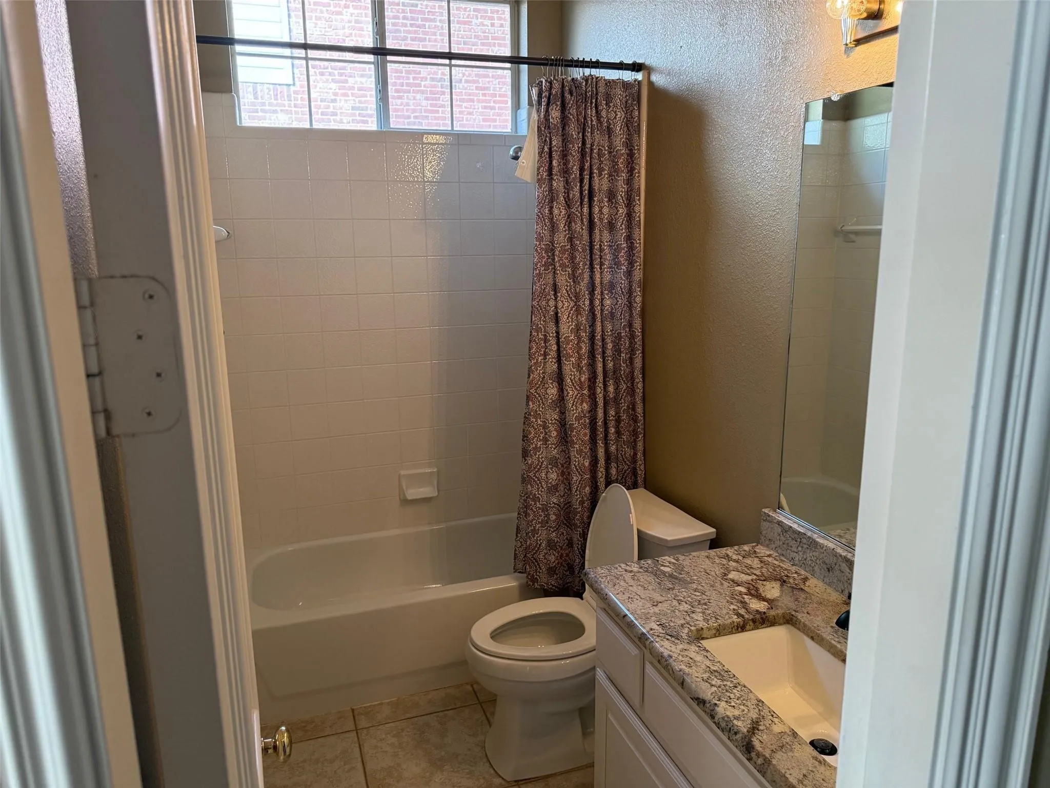 Single Family Residence For Rent in Collin County , 8421 Orchard Hill Drive, Plano, Texas 75025, 5 Bedroom, 5 Bathroom, 3 Garage spaces, 3,667 Sqft, built in 2000, mls#21410942, Real Estate Agent in Plano, Homes For Rent in Collin county, Homes For Rent in Plano, Realtor in Plano Texas, Real Estate Brokerage Independent Realty Texas, Luminita Cordes Realtor