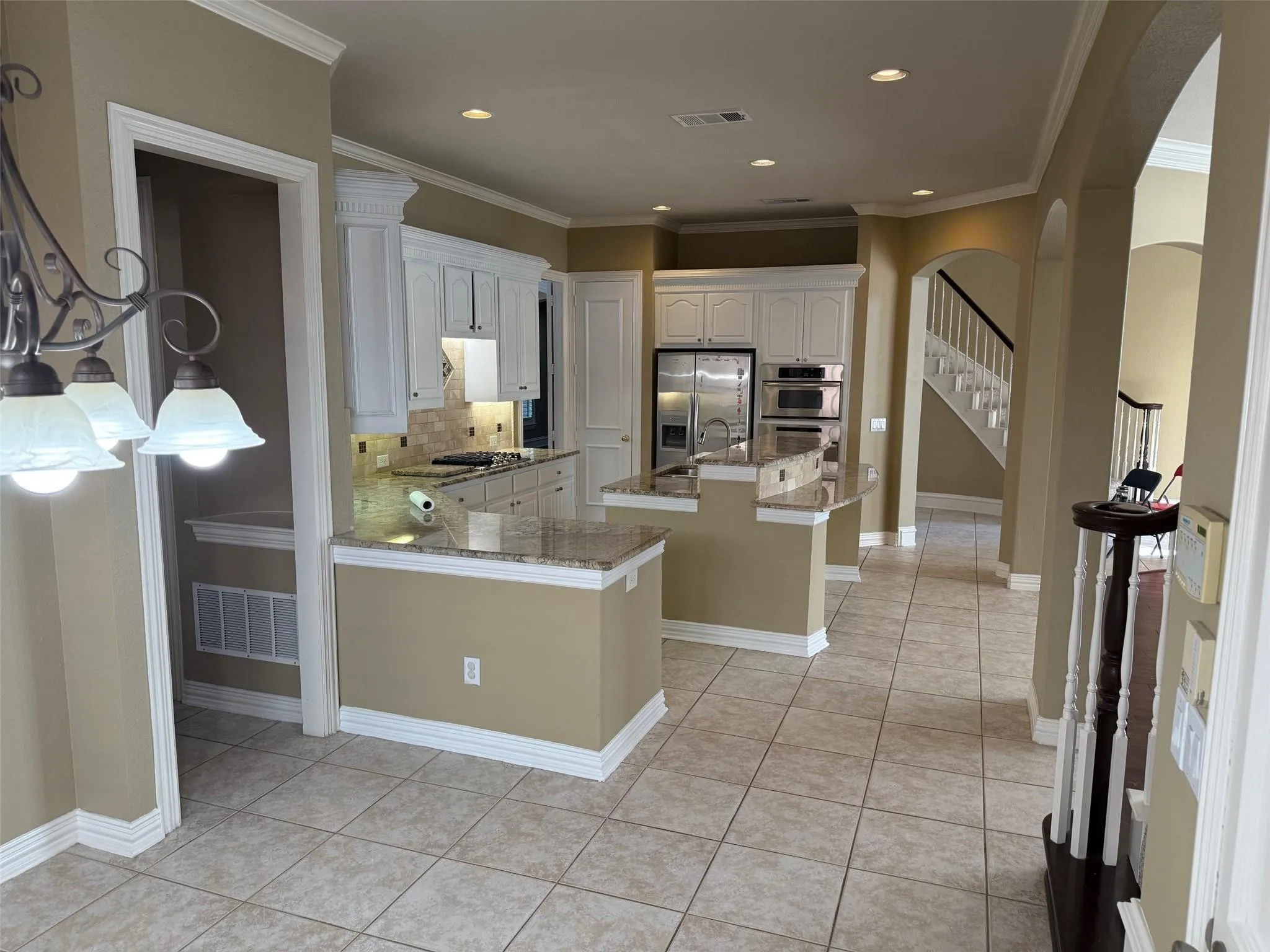 Single Family Residence For Rent in Collin County , 8421 Orchard Hill Drive, Plano, Texas 75025, 5 Bedroom, 5 Bathroom, 3 Garage spaces, 3,667 Sqft, built in 2000, mls#21410942, Real Estate Agent in Plano, Homes For Rent in Collin county, Homes For Rent in Plano, Realtor in Plano Texas, Real Estate Brokerage Independent Realty Texas, Luminita Cordes Realtor