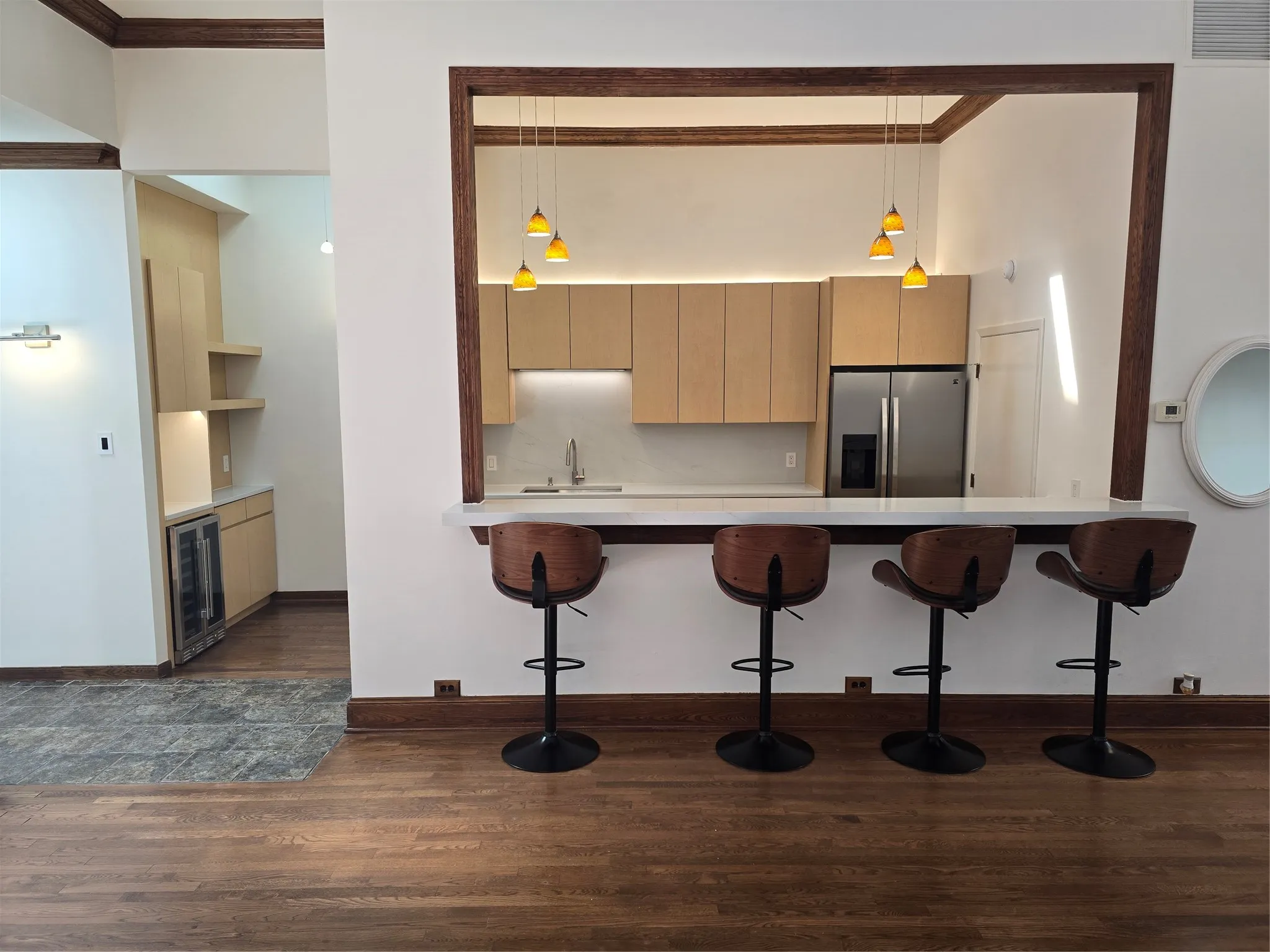 Townhouse For Rent in Dallas County , 6434 Southpoint Drive, Dallas, Texas 75248, 2 Bedroom, 3 Bathroom, 2 Garage spaces, 2,358 Sqft, built in 1973, mls#21411970, Real Estate Agent in Dallas, Homes For Rent in Dallas county, Homes For Rent in Dallas, Realtor in Dallas Texas, Real Estate Brokerage Independent Realty Texas, Luminita Cordes Realtor