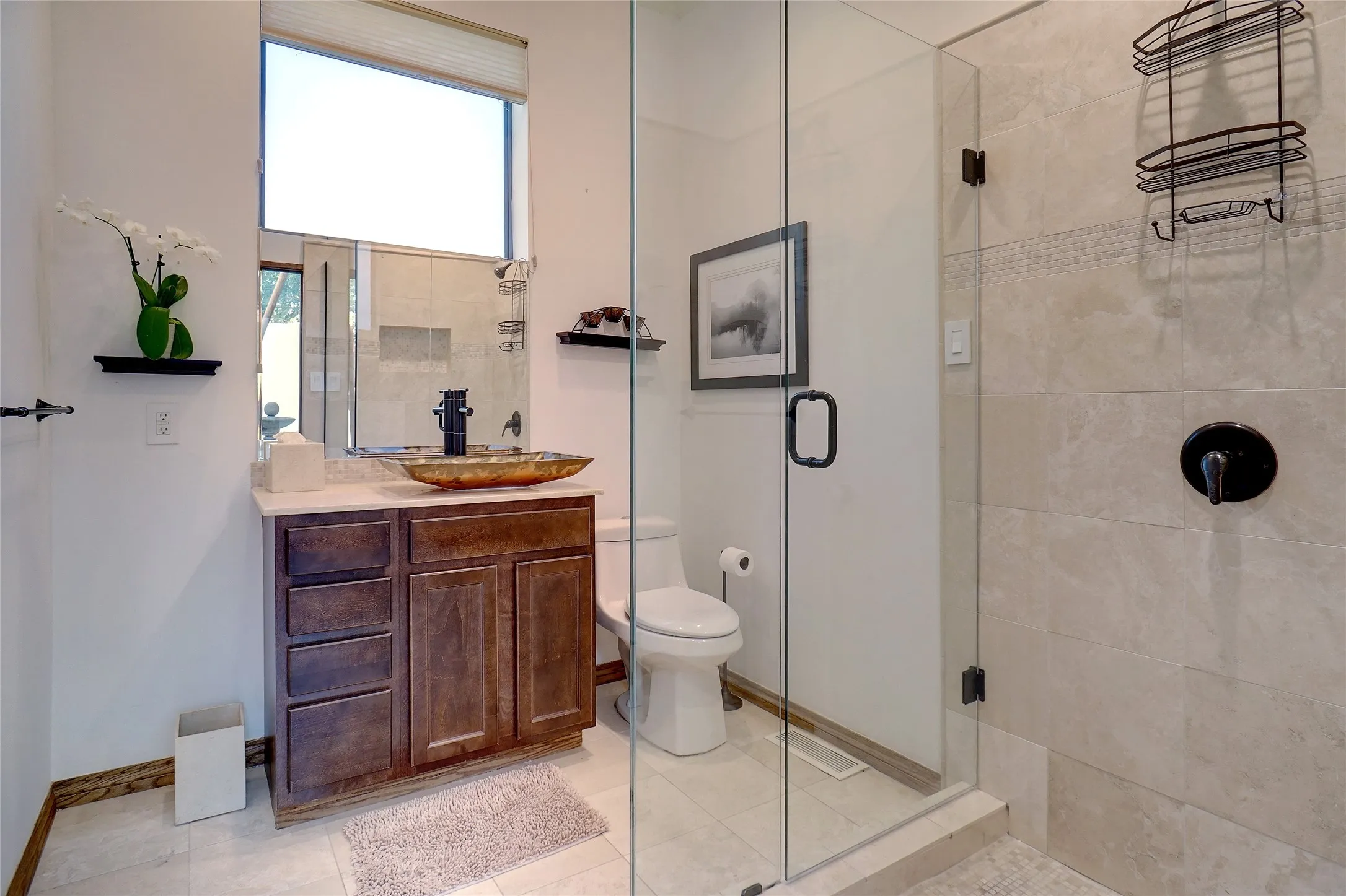 Townhouse For Rent in Dallas County , 6434 Southpoint Drive, Dallas, Texas 75248, 2 Bedroom, 3 Bathroom, 2 Garage spaces, 2,358 Sqft, built in 1973, mls#21411970, Real Estate Agent in Dallas, Homes For Rent in Dallas county, Homes For Rent in Dallas, Realtor in Dallas Texas, Real Estate Brokerage Independent Realty Texas, Luminita Cordes Realtor