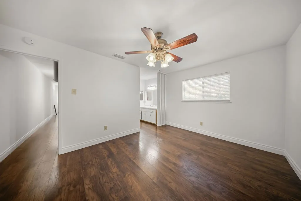 Townhouse For Rent in Dallas County , 738 Intrepid Drive, Garland, Texas 75043, 3 Bedroom, 2 Bathroom, Garage spaces, 1,472 Sqft, built in 1972, mls#21411891, Real Estate Agent in Garland, Homes For Rent in Dallas county, Homes For Rent in Garland, Realtor in Garland Texas, Real Estate Brokerage Independent Realty Texas, Luminita Cordes Realtor