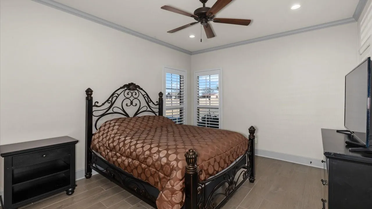 Single Family Residence For Sale in Smith County , 15631 Stallion Lake Boulevard, Lindale, Texas 75771, 4 Bedroom, 3 Bathroom, 2 Garage spaces, 3,489 Sqft, built in 2018, mls#21404541, Real Estate Agent in Lindale, Homes For Sale in Smith county, Homes For Sale in Lindale, Realtor in Lindale Texas, Real Estate Brokerage Independent Realty Texas, Luminita Cordes Realtor