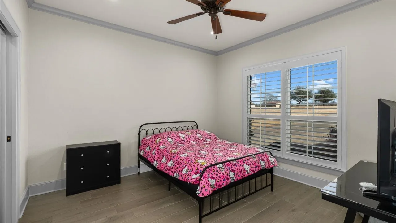 Single Family Residence For Sale in Smith County , 15631 Stallion Lake Boulevard, Lindale, Texas 75771, 4 Bedroom, 3 Bathroom, 2 Garage spaces, 3,489 Sqft, built in 2018, mls#21404541, Real Estate Agent in Lindale, Homes For Sale in Smith county, Homes For Sale in Lindale, Realtor in Lindale Texas, Real Estate Brokerage Independent Realty Texas, Luminita Cordes Realtor