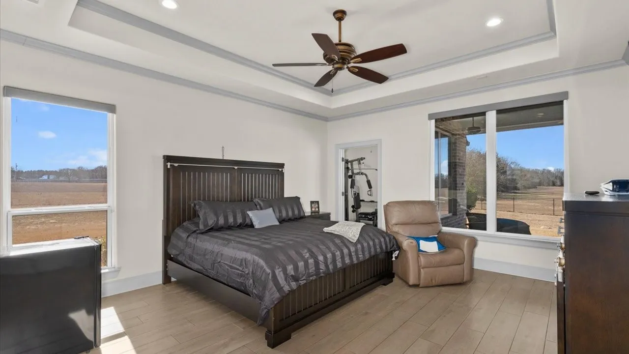 Single Family Residence For Sale in Smith County , 15631 Stallion Lake Boulevard, Lindale, Texas 75771, 4 Bedroom, 3 Bathroom, 2 Garage spaces, 3,489 Sqft, built in 2018, mls#21404541, Real Estate Agent in Lindale, Homes For Sale in Smith county, Homes For Sale in Lindale, Realtor in Lindale Texas, Real Estate Brokerage Independent Realty Texas, Luminita Cordes Realtor