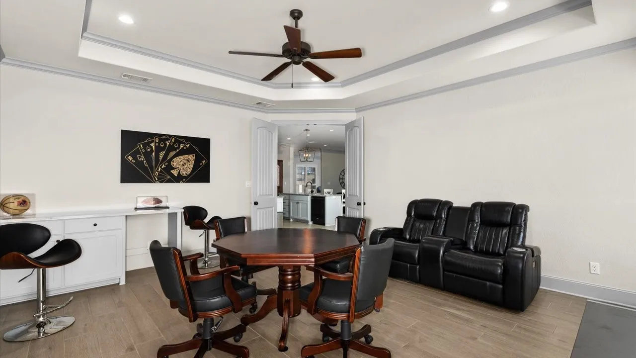 Single Family Residence For Sale in Smith County , 15631 Stallion Lake Boulevard, Lindale, Texas 75771, 4 Bedroom, 3 Bathroom, 2 Garage spaces, 3,489 Sqft, built in 2018, mls#21404541, Real Estate Agent in Lindale, Homes For Sale in Smith county, Homes For Sale in Lindale, Realtor in Lindale Texas, Real Estate Brokerage Independent Realty Texas, Luminita Cordes Realtor