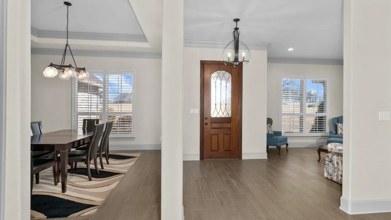 Single Family Residence For Sale in Smith County , 15631 Stallion Lake Boulevard, Lindale, Texas 75771, 4 Bedroom, 3 Bathroom, 2 Garage spaces, 3,489 Sqft, built in 2018, mls#21404541, Real Estate Agent in Lindale, Homes For Sale in Smith county, Homes For Sale in Lindale, Realtor in Lindale Texas, Real Estate Brokerage Independent Realty Texas, Luminita Cordes Realtor