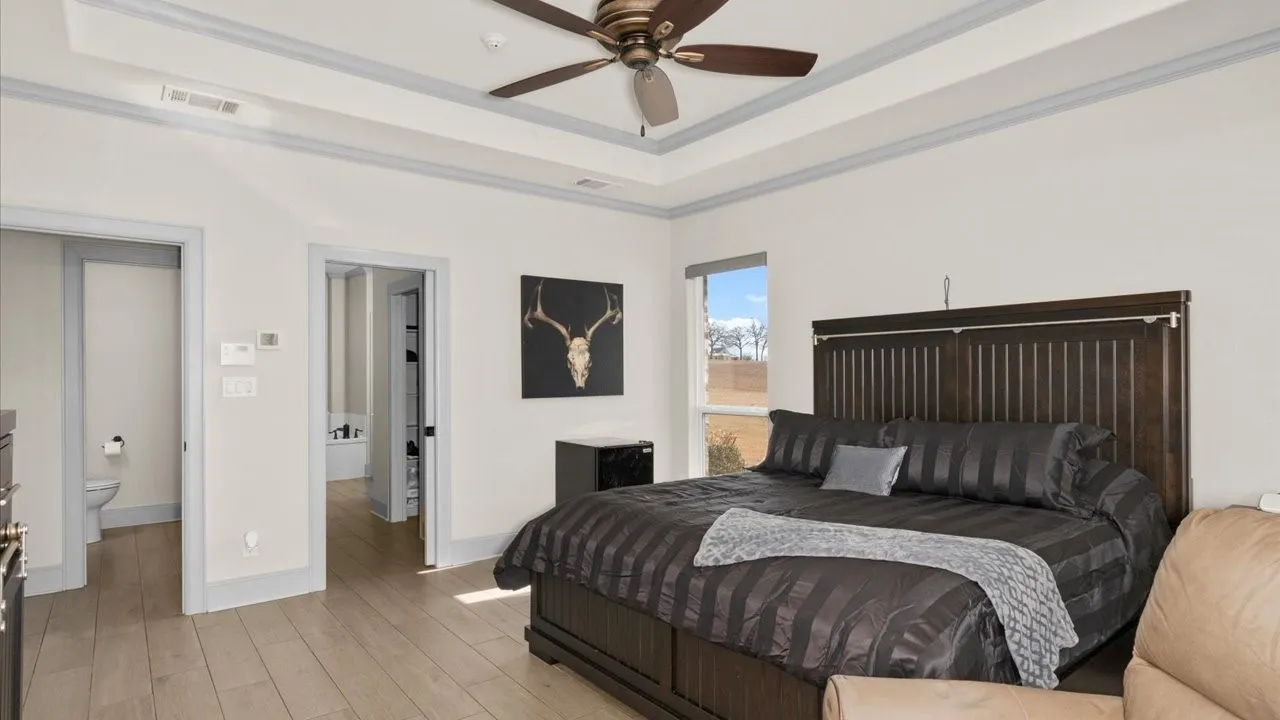Single Family Residence For Sale in Smith County , 15631 Stallion Lake Boulevard, Lindale, Texas 75771, 4 Bedroom, 3 Bathroom, 2 Garage spaces, 3,489 Sqft, built in 2018, mls#21404541, Real Estate Agent in Lindale, Homes For Sale in Smith county, Homes For Sale in Lindale, Realtor in Lindale Texas, Real Estate Brokerage Independent Realty Texas, Luminita Cordes Realtor