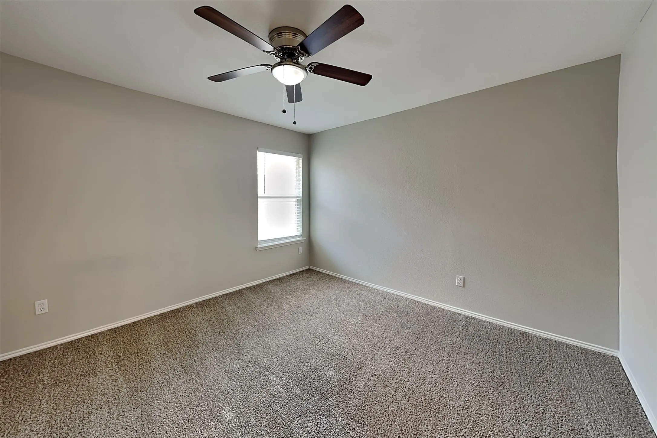 Single Family Residence For Rent in Tarrant County , 4625 Pangolin Drive, Fort Worth, Texas 76244, 3 Bedroom, 2 Bathroom, 2 Garage spaces, 2,086 Sqft, built in 2007, mls#21412000, Real Estate Agent in Fort Worth, Homes For Rent in Tarrant county, Homes For Rent in Fort Worth, Realtor in Fort Worth Texas, Real Estate Brokerage Independent Realty Texas, Luminita Cordes Realtor