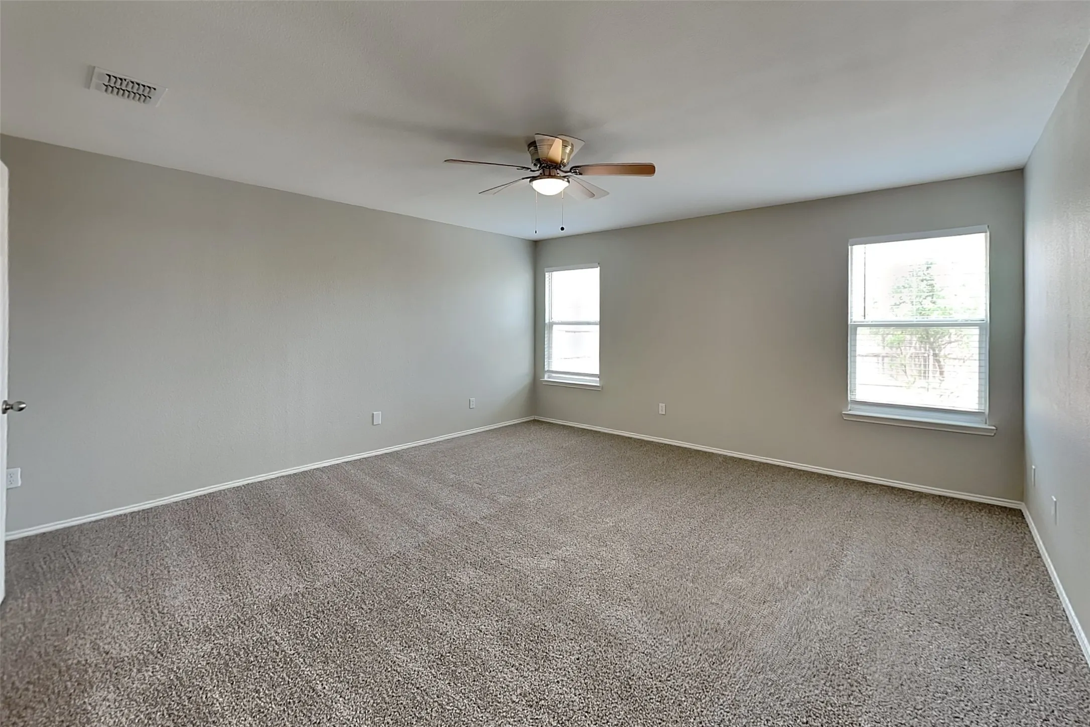 Single Family Residence For Rent in Tarrant County , 4625 Pangolin Drive, Fort Worth, Texas 76244, 3 Bedroom, 2 Bathroom, 2 Garage spaces, 2,086 Sqft, built in 2007, mls#21412000, Real Estate Agent in Fort Worth, Homes For Rent in Tarrant county, Homes For Rent in Fort Worth, Realtor in Fort Worth Texas, Real Estate Brokerage Independent Realty Texas, Luminita Cordes Realtor