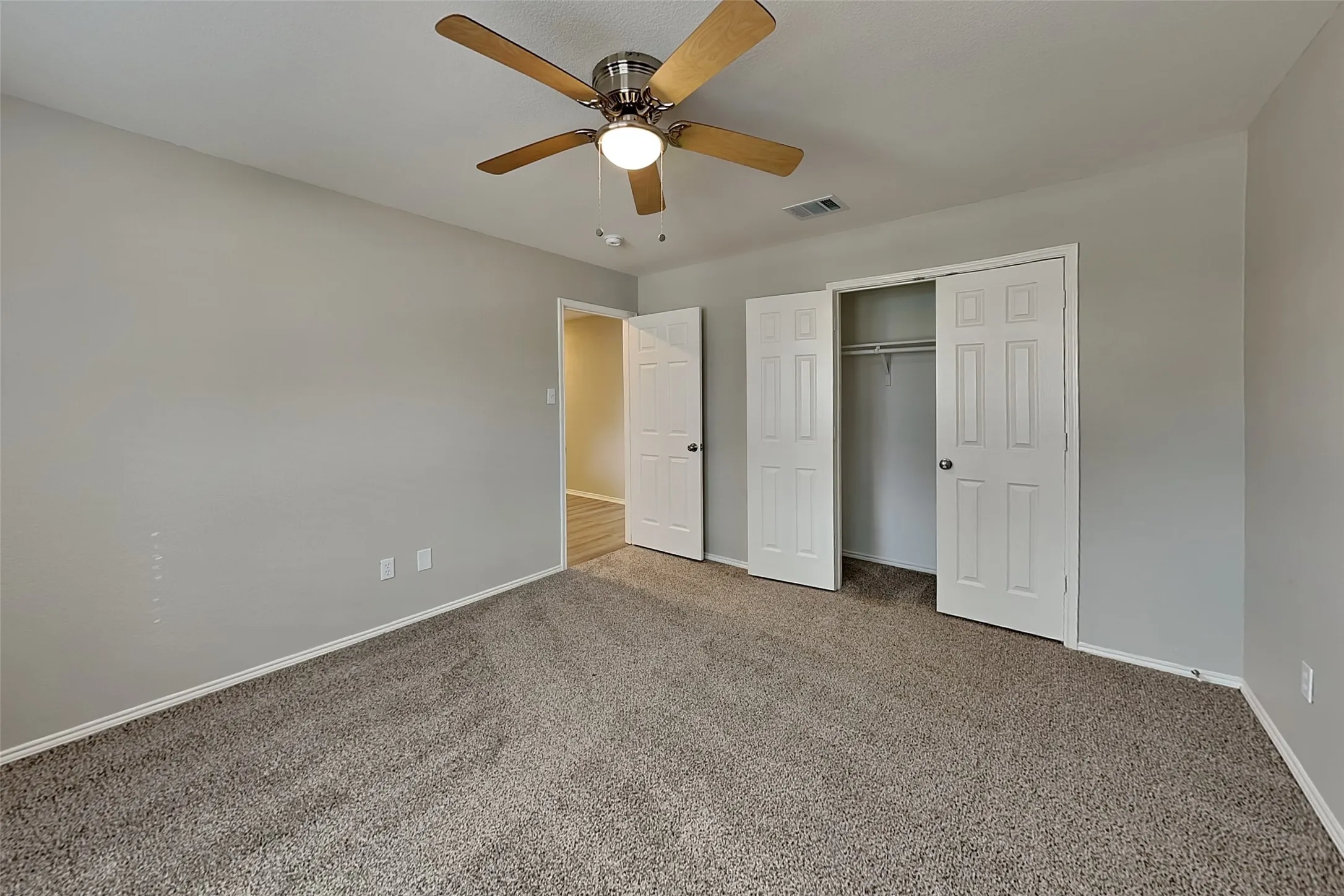 Single Family Residence For Rent in Tarrant County , 4625 Pangolin Drive, Fort Worth, Texas 76244, 3 Bedroom, 2 Bathroom, 2 Garage spaces, 2,086 Sqft, built in 2007, mls#21412000, Real Estate Agent in Fort Worth, Homes For Rent in Tarrant county, Homes For Rent in Fort Worth, Realtor in Fort Worth Texas, Real Estate Brokerage Independent Realty Texas, Luminita Cordes Realtor