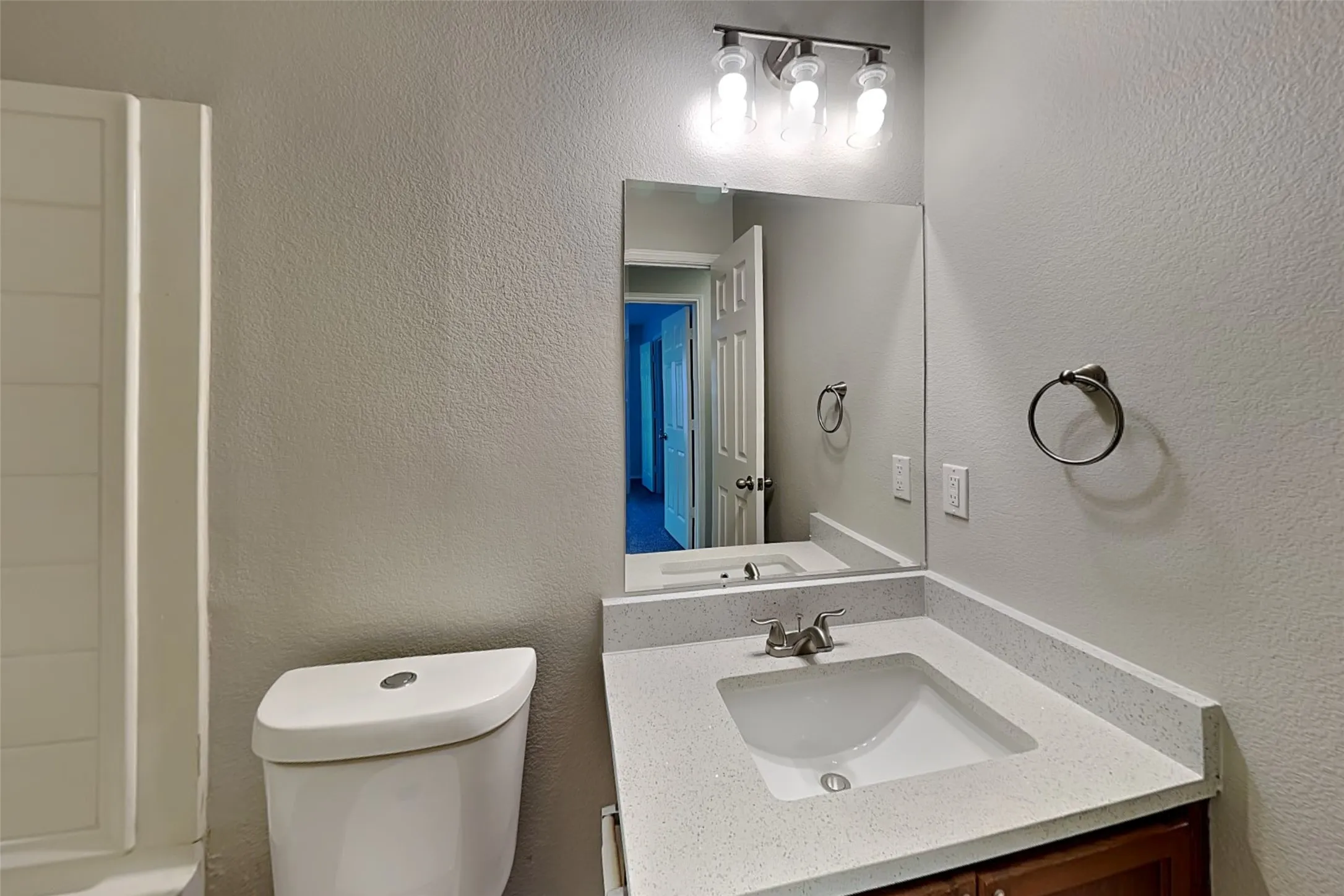 Single Family Residence For Rent in Tarrant County , 4625 Pangolin Drive, Fort Worth, Texas 76244, 3 Bedroom, 2 Bathroom, 2 Garage spaces, 2,086 Sqft, built in 2007, mls#21412000, Real Estate Agent in Fort Worth, Homes For Rent in Tarrant county, Homes For Rent in Fort Worth, Realtor in Fort Worth Texas, Real Estate Brokerage Independent Realty Texas, Luminita Cordes Realtor