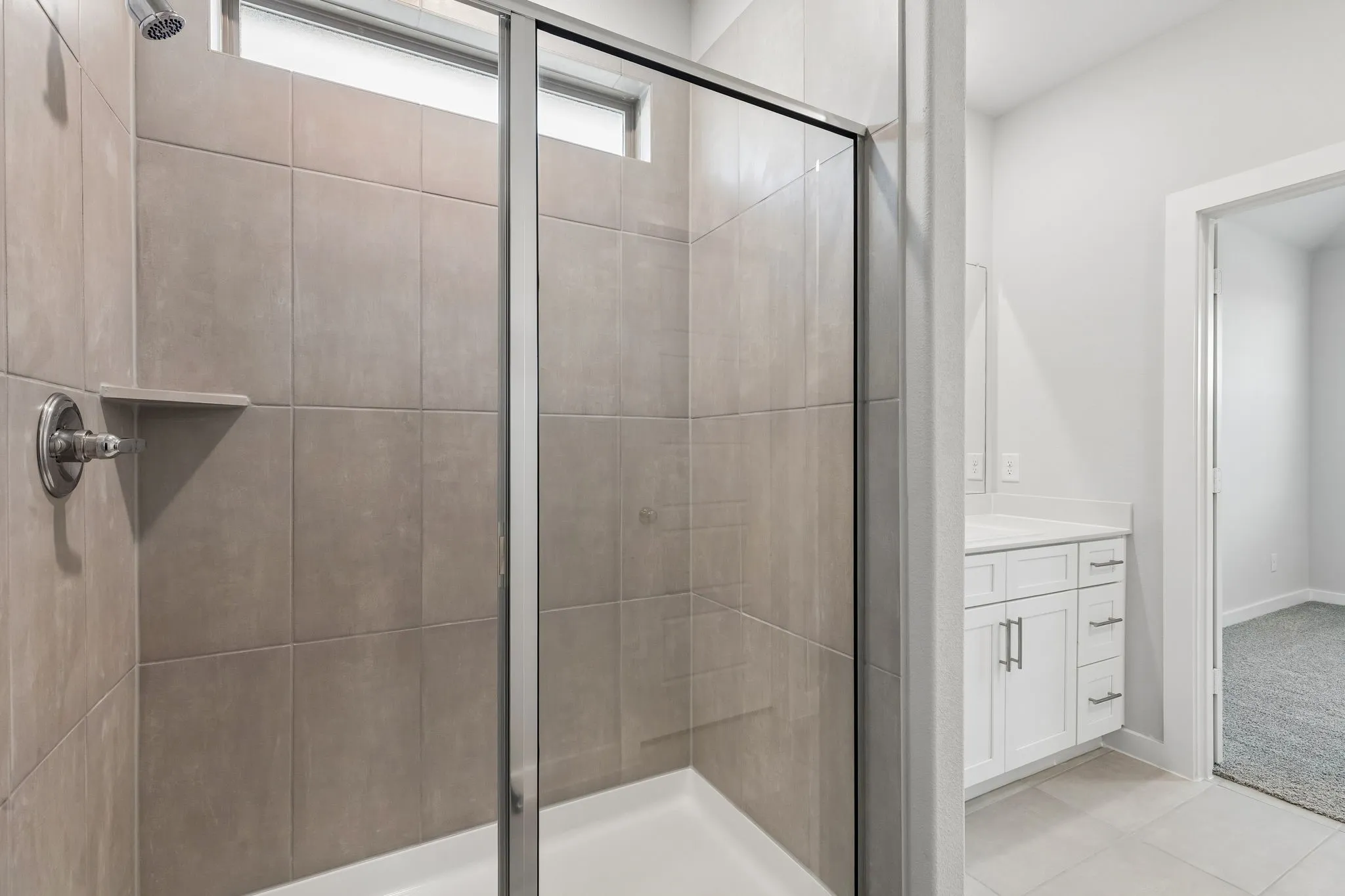 Primary Bathroom in the Cypress home plan - REPRESENTATIVE PHOTO