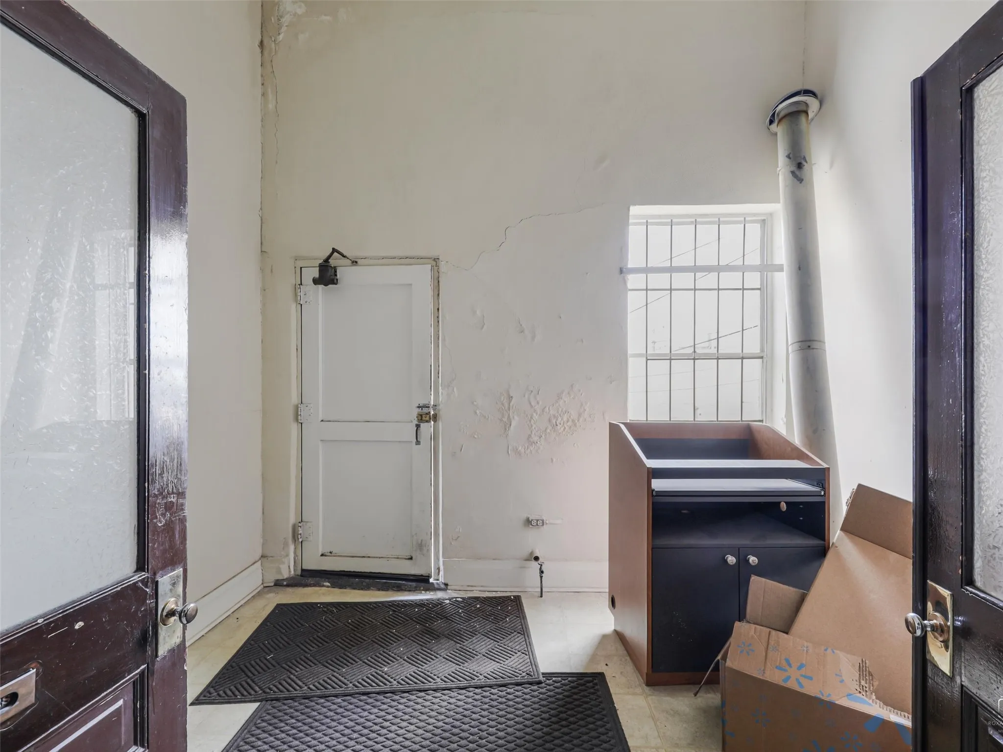 Retail For Sale in Grayson County , 109-111 N Travis Street, Sherman, Texas 75090, 0, 0, Garage spaces, 0 Sqft, built in 1885, mls#21411954, Real Estate Agent in Sherman, Homes For Sale in Grayson county, Homes For Sale in Sherman, Realtor in Sherman Texas, Real Estate Brokerage Independent Realty Texas, Luminita Cordes Realtor
