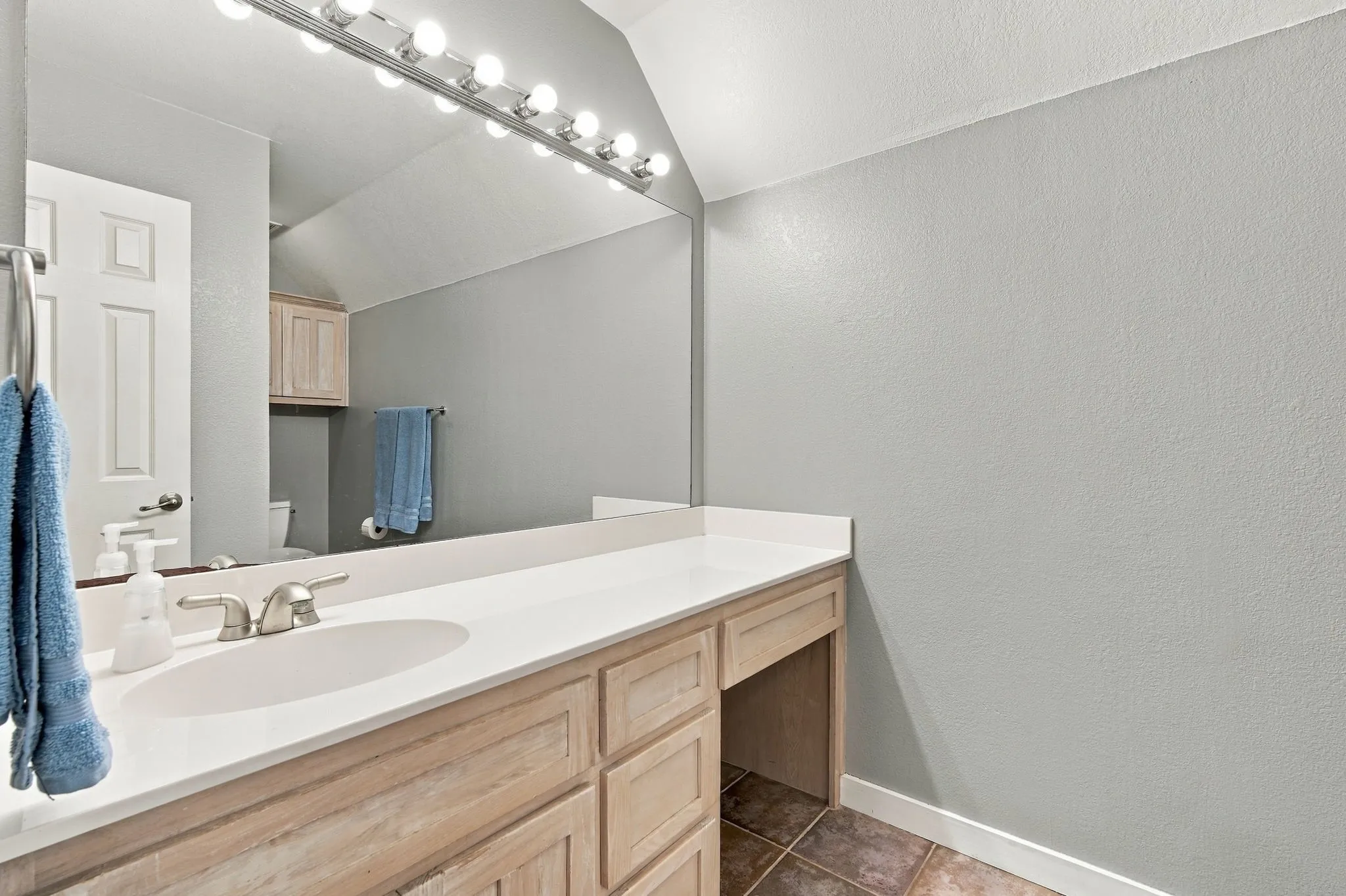 Upstairs Bath