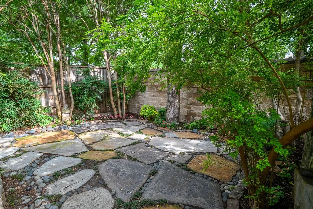 Single Family Residence For Rent in Dallas County , 711 Lexington Avenue, Coppell, Texas 75019, 5 Bedroom, 5 Bathroom, 3 Garage spaces, 4,854 Sqft, built in 2000, mls#21412001, Real Estate Agent in Coppell, Homes For Rent in Dallas county, Homes For Rent in Coppell, Realtor in Coppell Texas, Real Estate Brokerage Independent Realty Texas, Luminita Cordes Realtor
