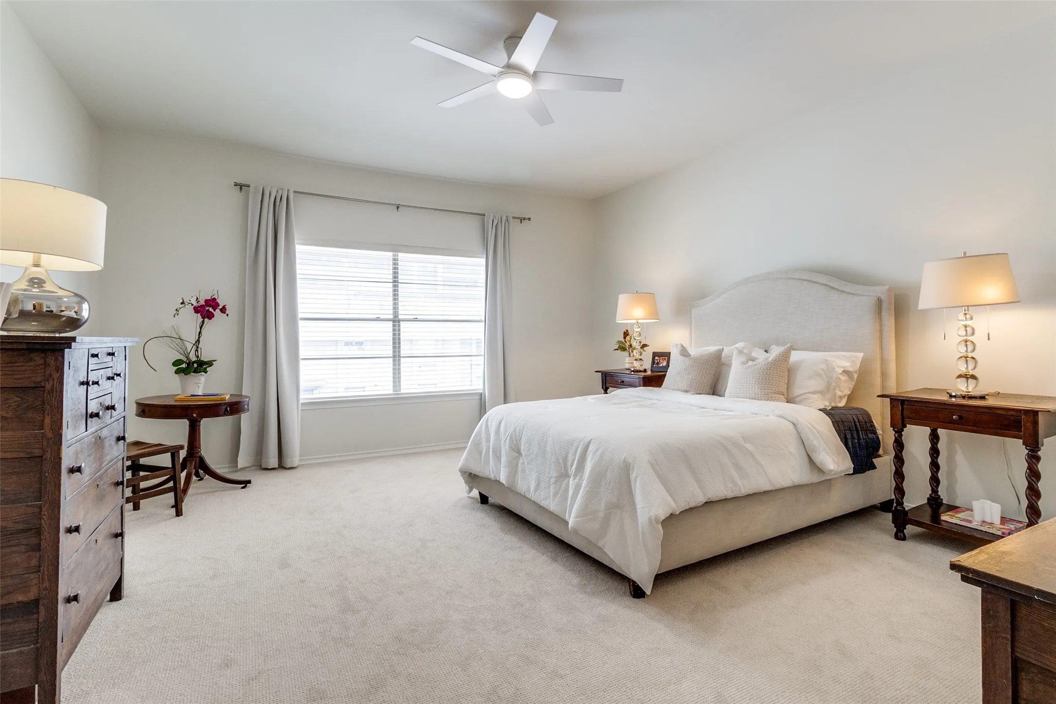 Condominium For Sale in Dallas County , 6328 Bandera Avenue C, Dallas, Texas 75225, 2 Bedroom, 2 Bathroom, Garage spaces, 1,908 Sqft, built in 1960, mls#21381642, Real Estate Agent in Dallas, Homes For Sale in Dallas county, Homes For Sale in Dallas, Realtor in Dallas Texas, Real Estate Brokerage Independent Realty Texas, Luminita Cordes Realtor