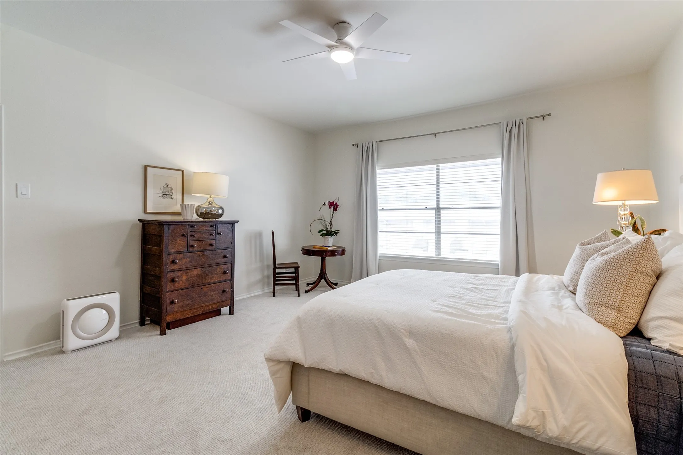 Condominium For Sale in Dallas County , 6328 Bandera Avenue C, Dallas, Texas 75225, 2 Bedroom, 2 Bathroom, Garage spaces, 1,908 Sqft, built in 1960, mls#21381642, Real Estate Agent in Dallas, Homes For Sale in Dallas county, Homes For Sale in Dallas, Realtor in Dallas Texas, Real Estate Brokerage Independent Realty Texas, Luminita Cordes Realtor