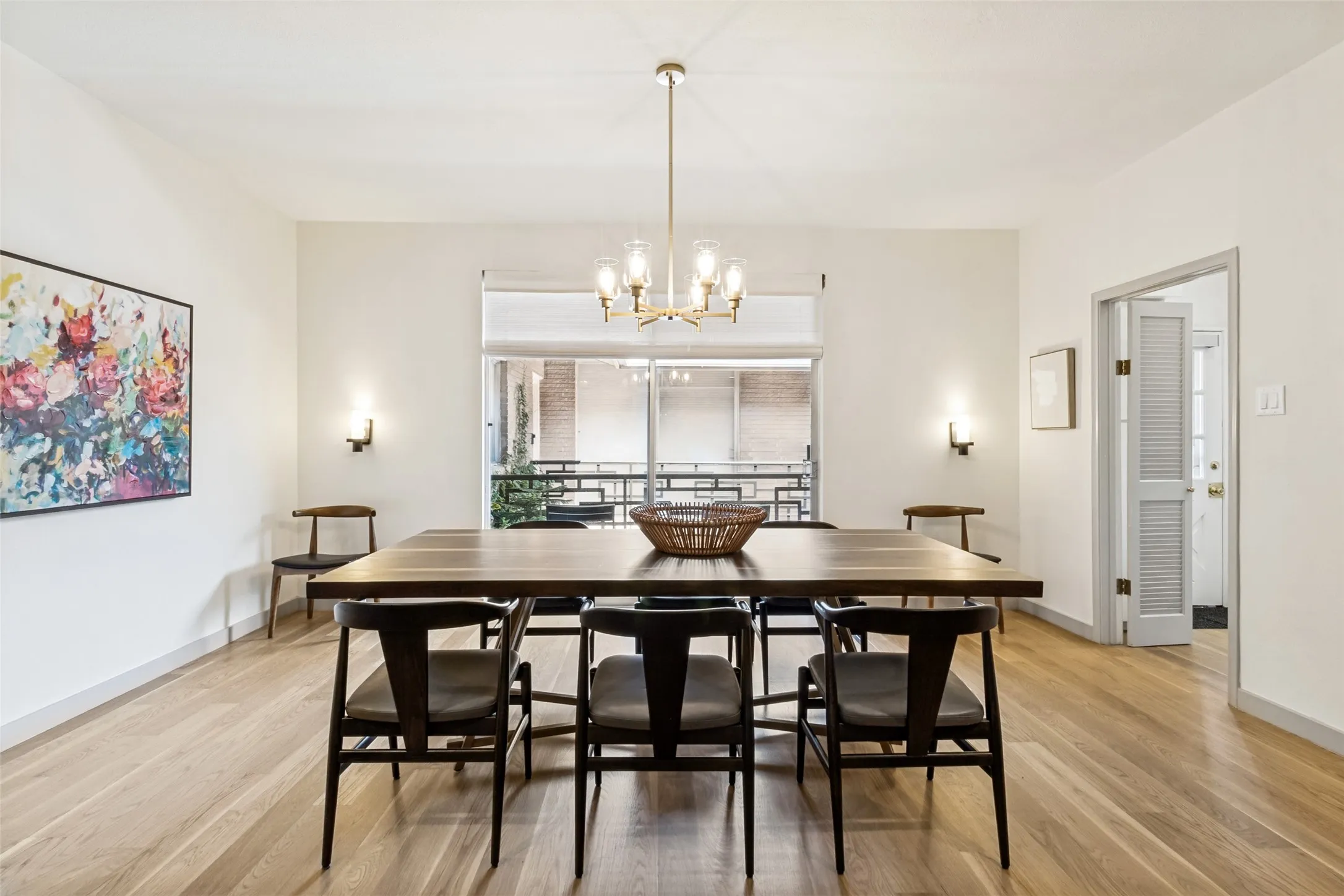 Condominium For Sale in Dallas County , 6328 Bandera Avenue C, Dallas, Texas 75225, 2 Bedroom, 2 Bathroom, Garage spaces, 1,908 Sqft, built in 1960, mls#21381642, Real Estate Agent in Dallas, Homes For Sale in Dallas county, Homes For Sale in Dallas, Realtor in Dallas Texas, Real Estate Brokerage Independent Realty Texas, Luminita Cordes Realtor