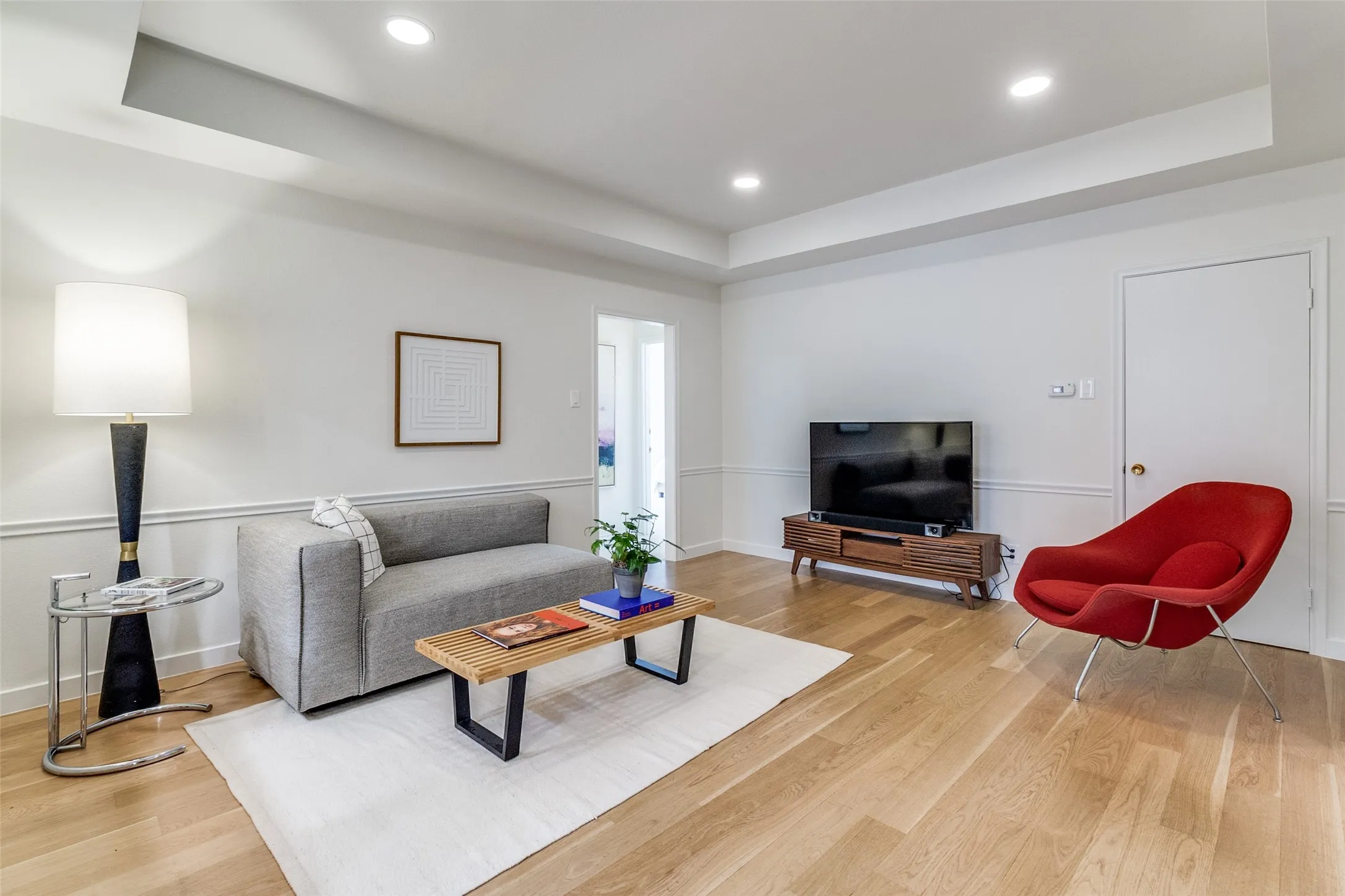 Condominium For Sale in Dallas County , 6328 Bandera Avenue C, Dallas, Texas 75225, 2 Bedroom, 2 Bathroom, Garage spaces, 1,908 Sqft, built in 1960, mls#21381642, Real Estate Agent in Dallas, Homes For Sale in Dallas county, Homes For Sale in Dallas, Realtor in Dallas Texas, Real Estate Brokerage Independent Realty Texas, Luminita Cordes Realtor