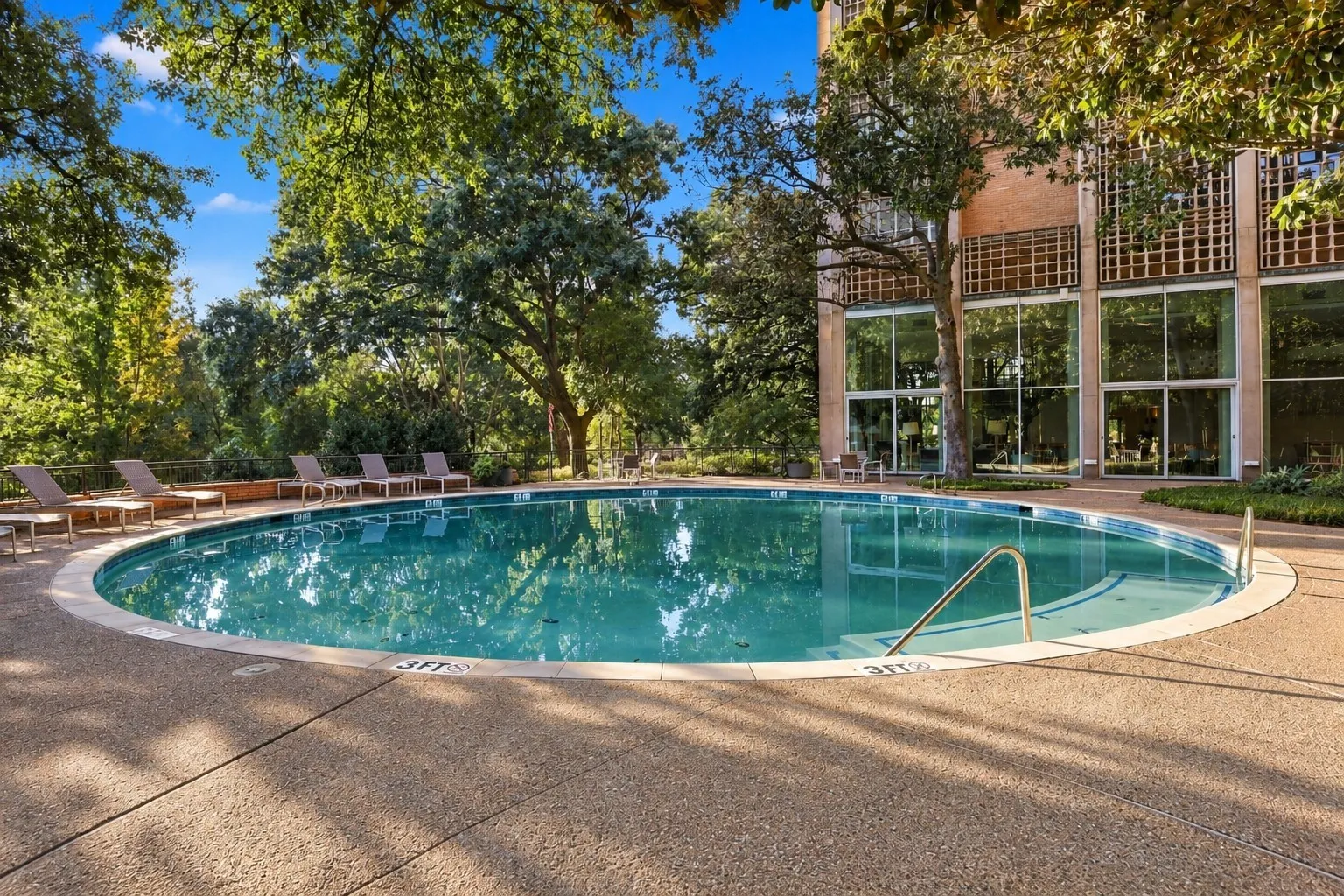 Condominium For Sale in Dallas County , 3525 Turtle Creek Boulevard 8B, Dallas, Texas 75219, 2 Bedroom, 2 Bathroom, 2 Garage spaces, 2,014 Sqft, built in 1957, mls#21411915, Real Estate Agent in Dallas, Homes For Sale in Dallas county, Homes For Sale in Dallas, Realtor in Dallas Texas, Real Estate Brokerage Independent Realty Texas, Luminita Cordes Realtor