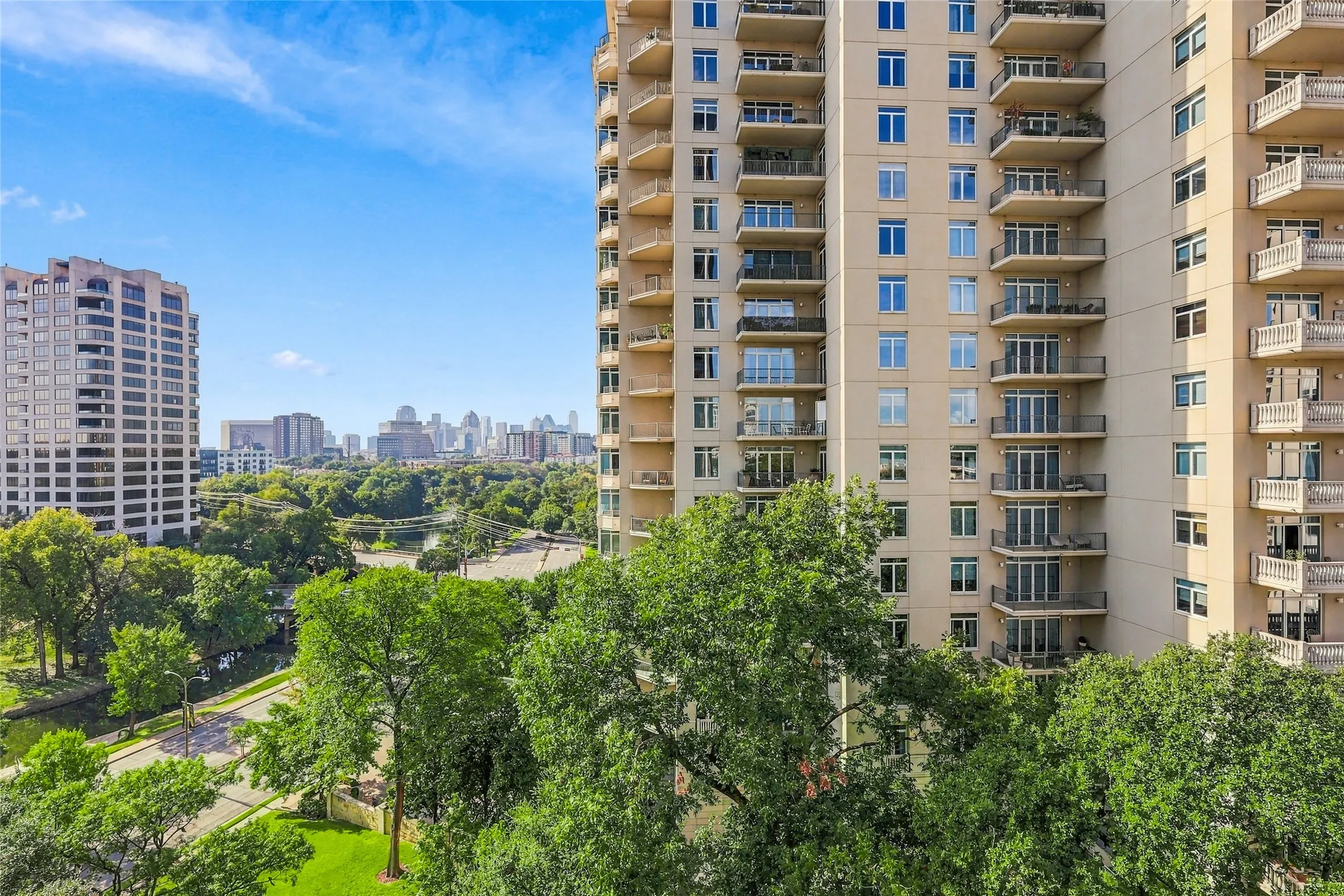 Condominium For Sale in Dallas County , 3525 Turtle Creek Boulevard 8B, Dallas, Texas 75219, 2 Bedroom, 2 Bathroom, 2 Garage spaces, 2,014 Sqft, built in 1957, mls#21411915, Real Estate Agent in Dallas, Homes For Sale in Dallas county, Homes For Sale in Dallas, Realtor in Dallas Texas, Real Estate Brokerage Independent Realty Texas, Luminita Cordes Realtor