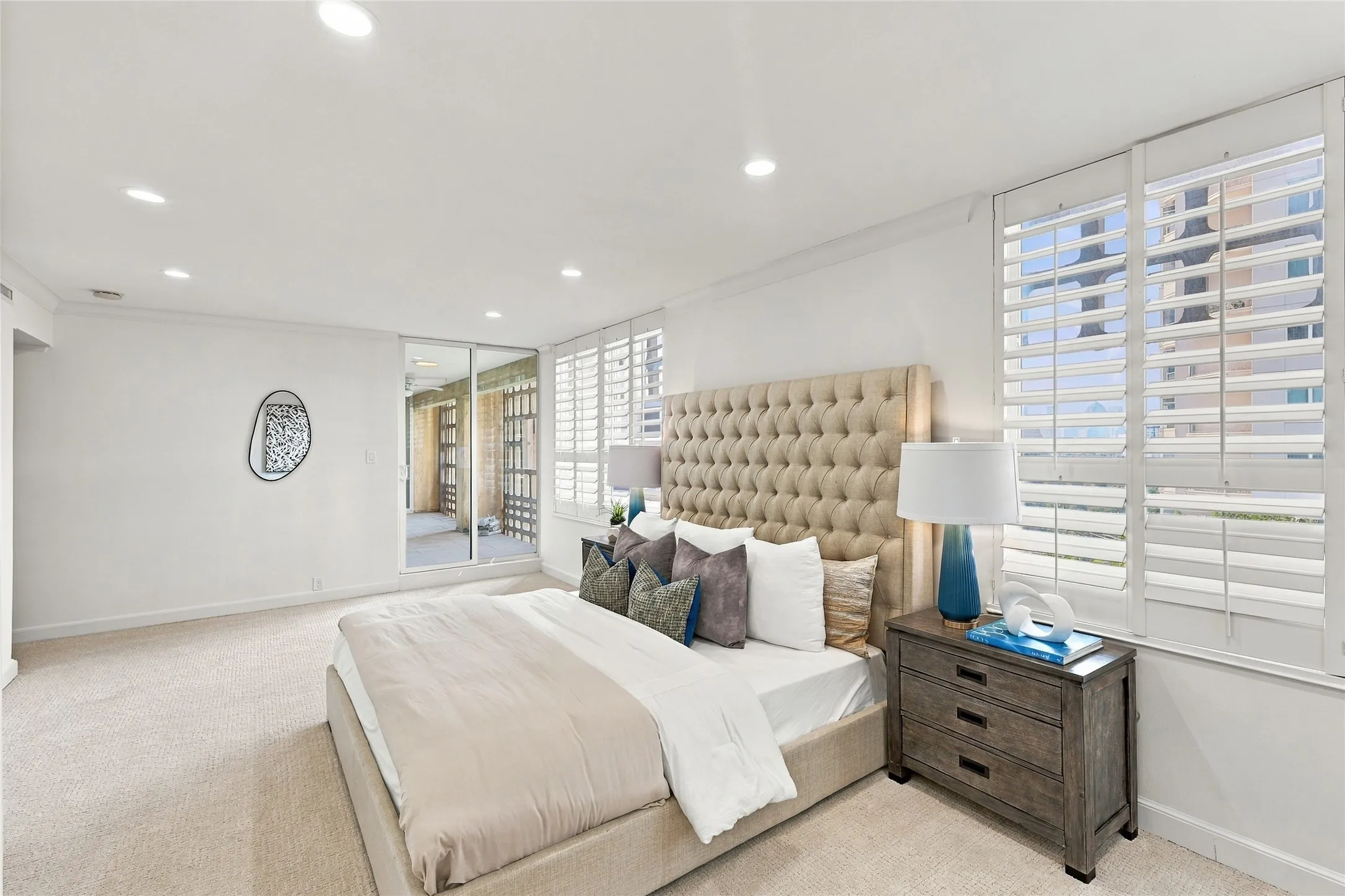 Condominium For Sale in Dallas County , 3525 Turtle Creek Boulevard 8B, Dallas, Texas 75219, 2 Bedroom, 2 Bathroom, 2 Garage spaces, 2,014 Sqft, built in 1957, mls#21411915, Real Estate Agent in Dallas, Homes For Sale in Dallas county, Homes For Sale in Dallas, Realtor in Dallas Texas, Real Estate Brokerage Independent Realty Texas, Luminita Cordes Realtor