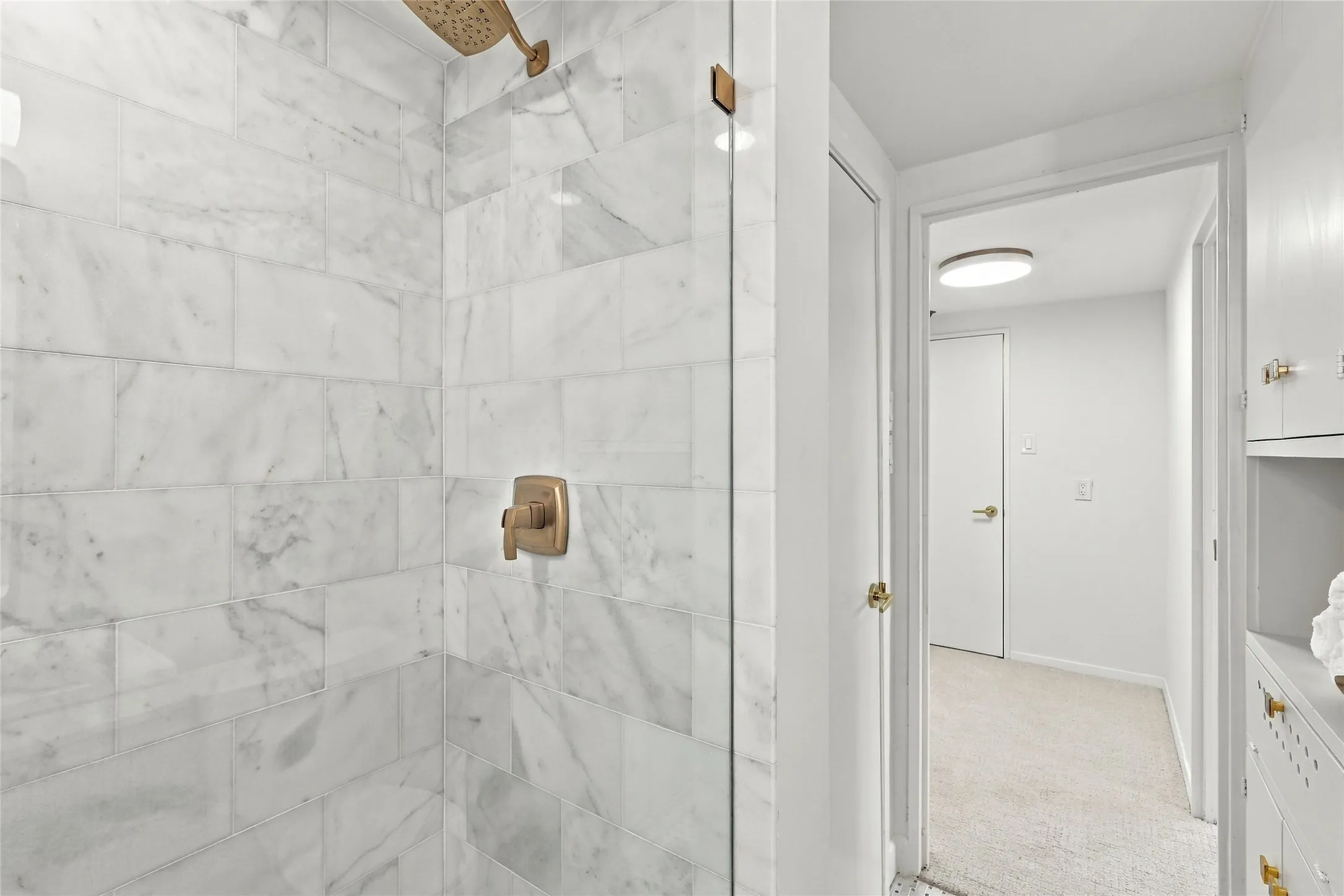 Condominium For Sale in Dallas County , 3525 Turtle Creek Boulevard 8B, Dallas, Texas 75219, 2 Bedroom, 2 Bathroom, 2 Garage spaces, 2,014 Sqft, built in 1957, mls#21411915, Real Estate Agent in Dallas, Homes For Sale in Dallas county, Homes For Sale in Dallas, Realtor in Dallas Texas, Real Estate Brokerage Independent Realty Texas, Luminita Cordes Realtor
