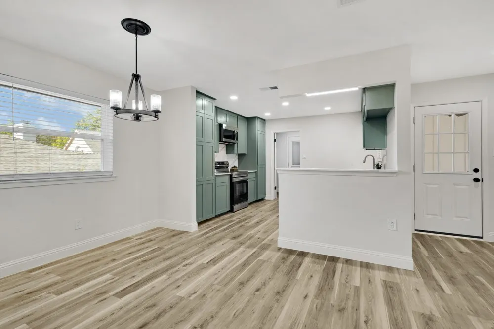 Single Family Residence For Sale in Tarrant County , 1137 Melissa Drive, Keller, Texas 76262, 3 Bedroom, 2 Bathroom, 2 Garage spaces, 1,522 Sqft, built in 1972, mls#21410294, Real Estate Agent in Keller, Homes For Sale in Tarrant county, Homes For Sale in Keller, Realtor in Keller Texas, Real Estate Brokerage Independent Realty Texas, Luminita Cordes Realtor