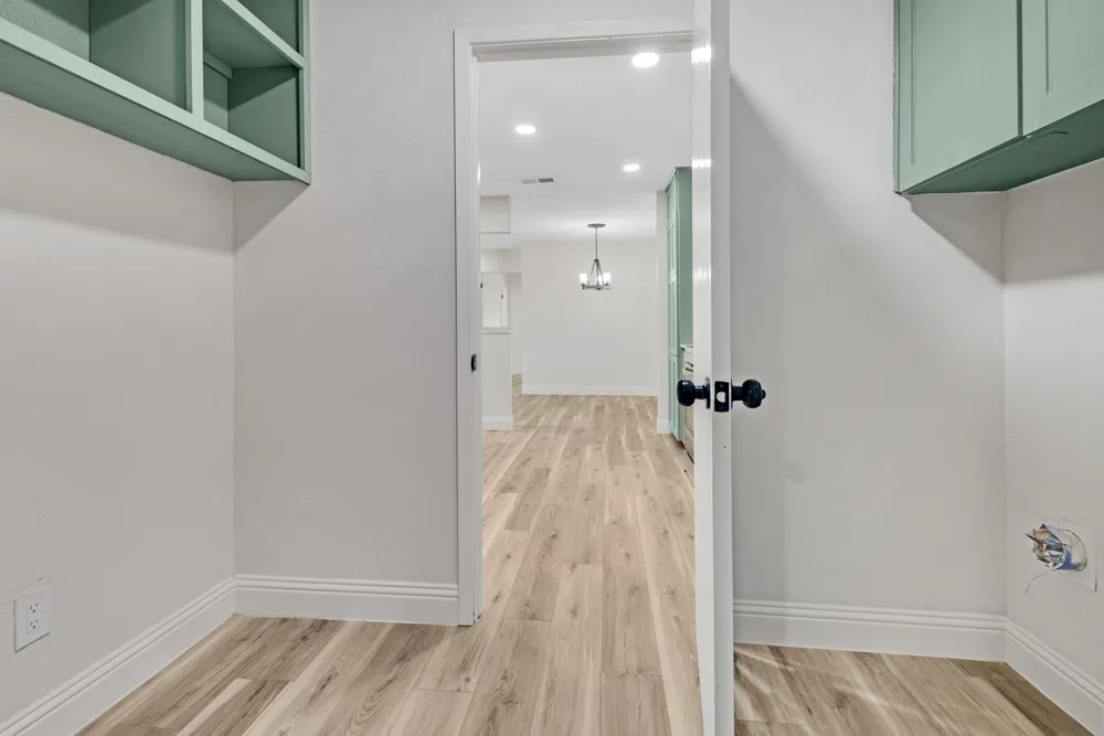 Single Family Residence For Sale in Tarrant County , 1137 Melissa Drive, Keller, Texas 76262, 3 Bedroom, 2 Bathroom, 2 Garage spaces, 1,522 Sqft, built in 1972, mls#21410294, Real Estate Agent in Keller, Homes For Sale in Tarrant county, Homes For Sale in Keller, Realtor in Keller Texas, Real Estate Brokerage Independent Realty Texas, Luminita Cordes Realtor
