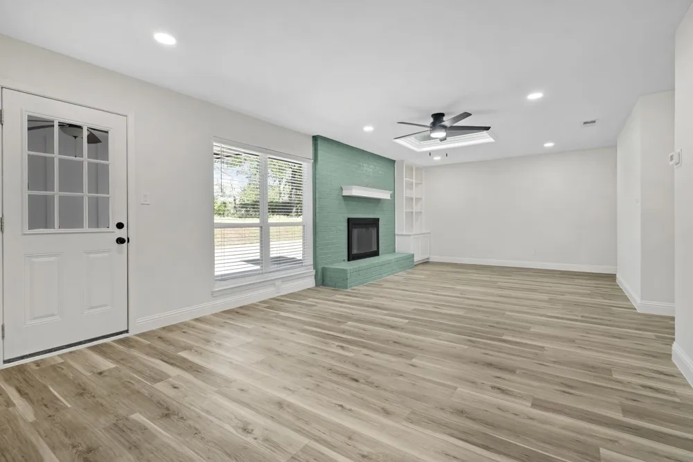 Single Family Residence For Sale in Tarrant County , 1137 Melissa Drive, Keller, Texas 76262, 3 Bedroom, 2 Bathroom, 2 Garage spaces, 1,522 Sqft, built in 1972, mls#21410294, Real Estate Agent in Keller, Homes For Sale in Tarrant county, Homes For Sale in Keller, Realtor in Keller Texas, Real Estate Brokerage Independent Realty Texas, Luminita Cordes Realtor