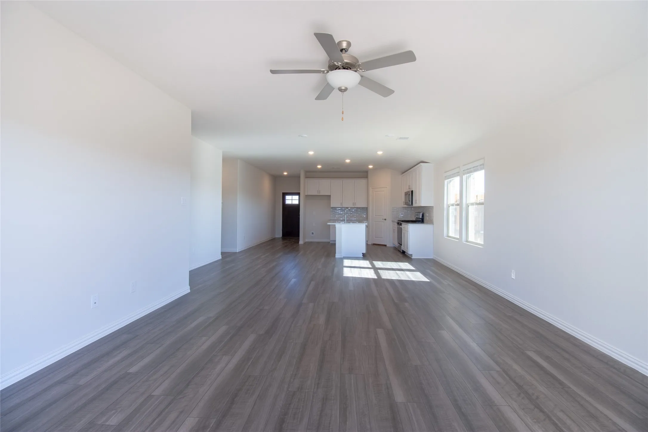Single Family Residence For Rent in Tarrant County , 10501 Tuxinaw Trail, Fort Worth, Texas 76179, 3 Bedroom, 2 Bathroom, 2 Garage spaces, 1,831 Sqft, built in 2024, mls#21412025, Real Estate Agent in Fort Worth, Homes For Rent in Tarrant county, Homes For Rent in Fort Worth, Realtor in Fort Worth Texas, Real Estate Brokerage Independent Realty Texas, Luminita Cordes Realtor