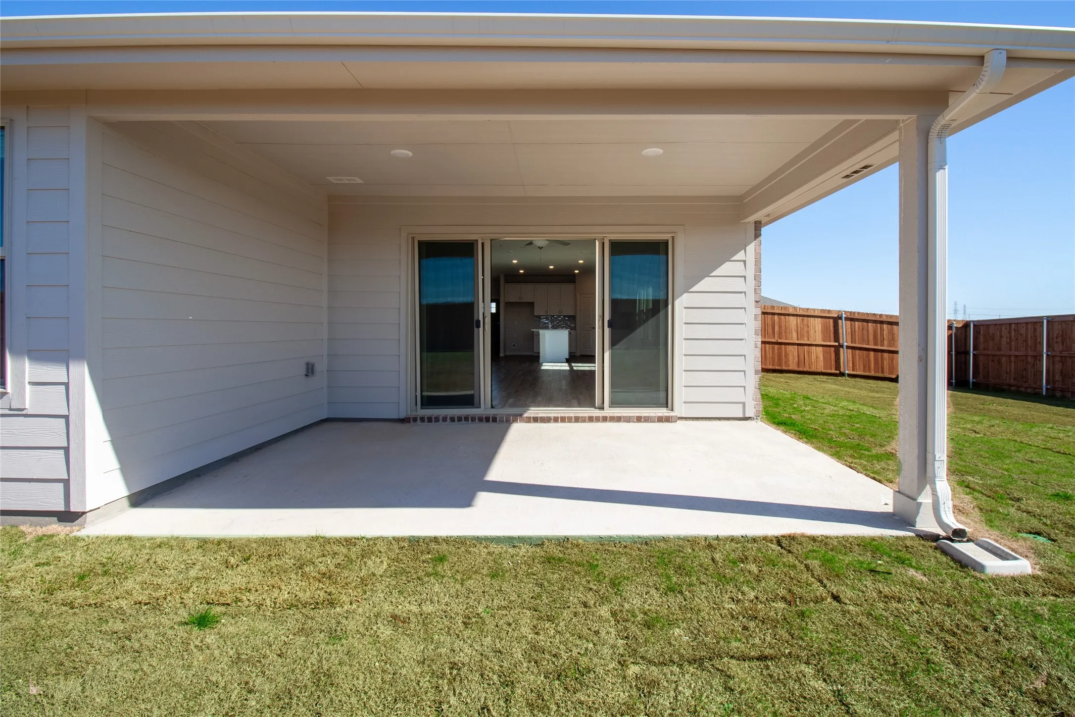 Single Family Residence For Rent in Tarrant County , 10501 Tuxinaw Trail, Fort Worth, Texas 76179, 3 Bedroom, 2 Bathroom, 2 Garage spaces, 1,831 Sqft, built in 2024, mls#21412025, Real Estate Agent in Fort Worth, Homes For Rent in Tarrant county, Homes For Rent in Fort Worth, Realtor in Fort Worth Texas, Real Estate Brokerage Independent Realty Texas, Luminita Cordes Realtor