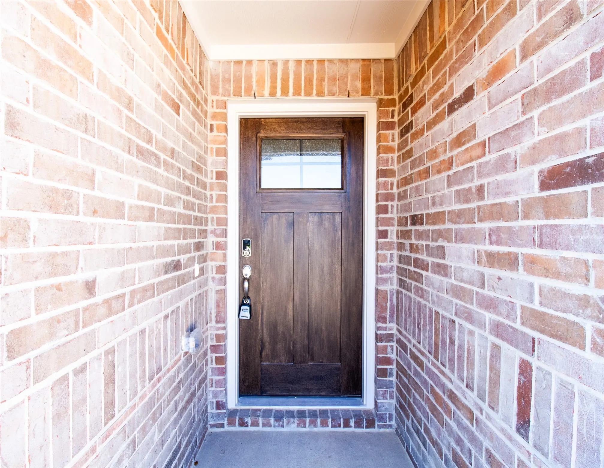 Single Family Residence For Rent in Tarrant County , 10501 Tuxinaw Trail, Fort Worth, Texas 76179, 3 Bedroom, 2 Bathroom, 2 Garage spaces, 1,831 Sqft, built in 2024, mls#21412025, Real Estate Agent in Fort Worth, Homes For Rent in Tarrant county, Homes For Rent in Fort Worth, Realtor in Fort Worth Texas, Real Estate Brokerage Independent Realty Texas, Luminita Cordes Realtor