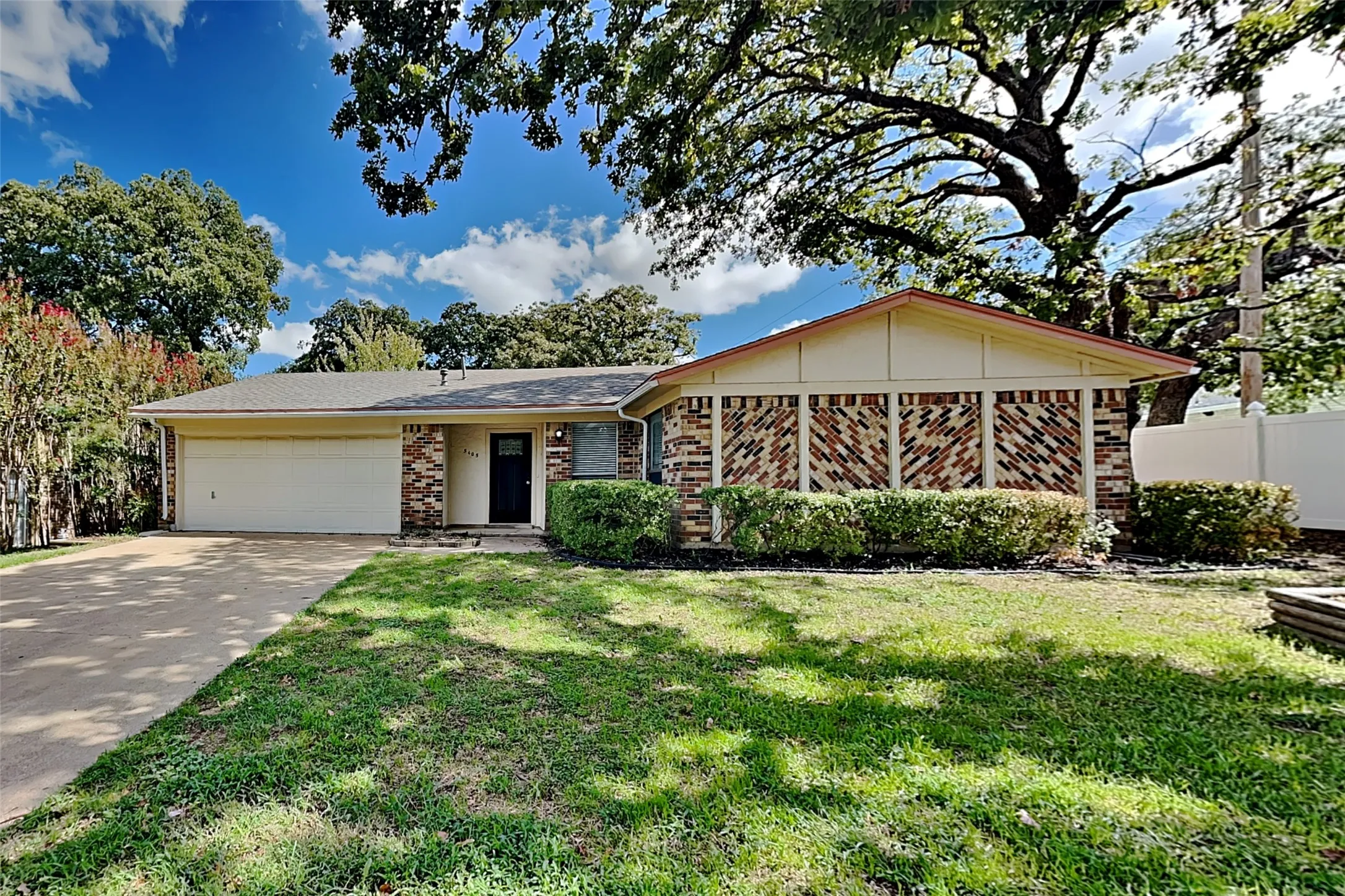 Single Family Residence For Rent
