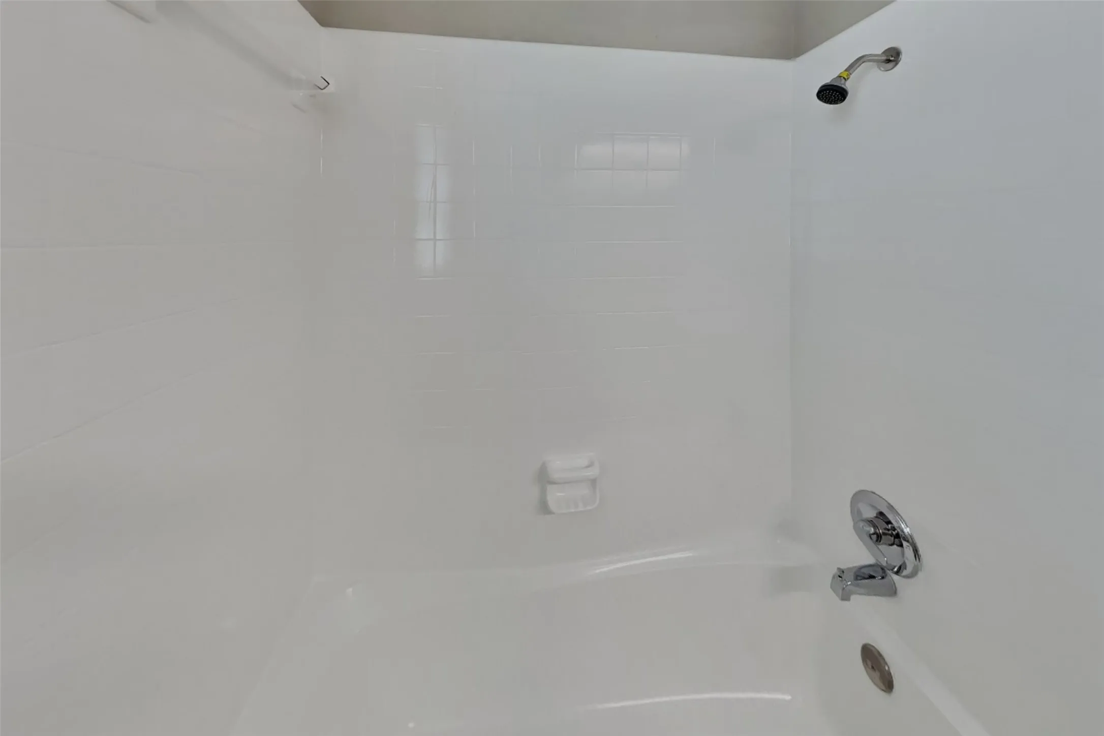 Single Family Residence For Rent in Tarrant County , 5405 Bright Star Trail, Arlington, Texas 76017, 3 Bedroom, 2 Bathroom, 2 Garage spaces, 1,682 Sqft, built in 1978, mls#21412026, Real Estate Agent in Arlington, Homes For Rent in Tarrant county, Homes For Rent in Arlington, Realtor in Arlington Texas, Real Estate Brokerage Independent Realty Texas, Luminita Cordes Realtor