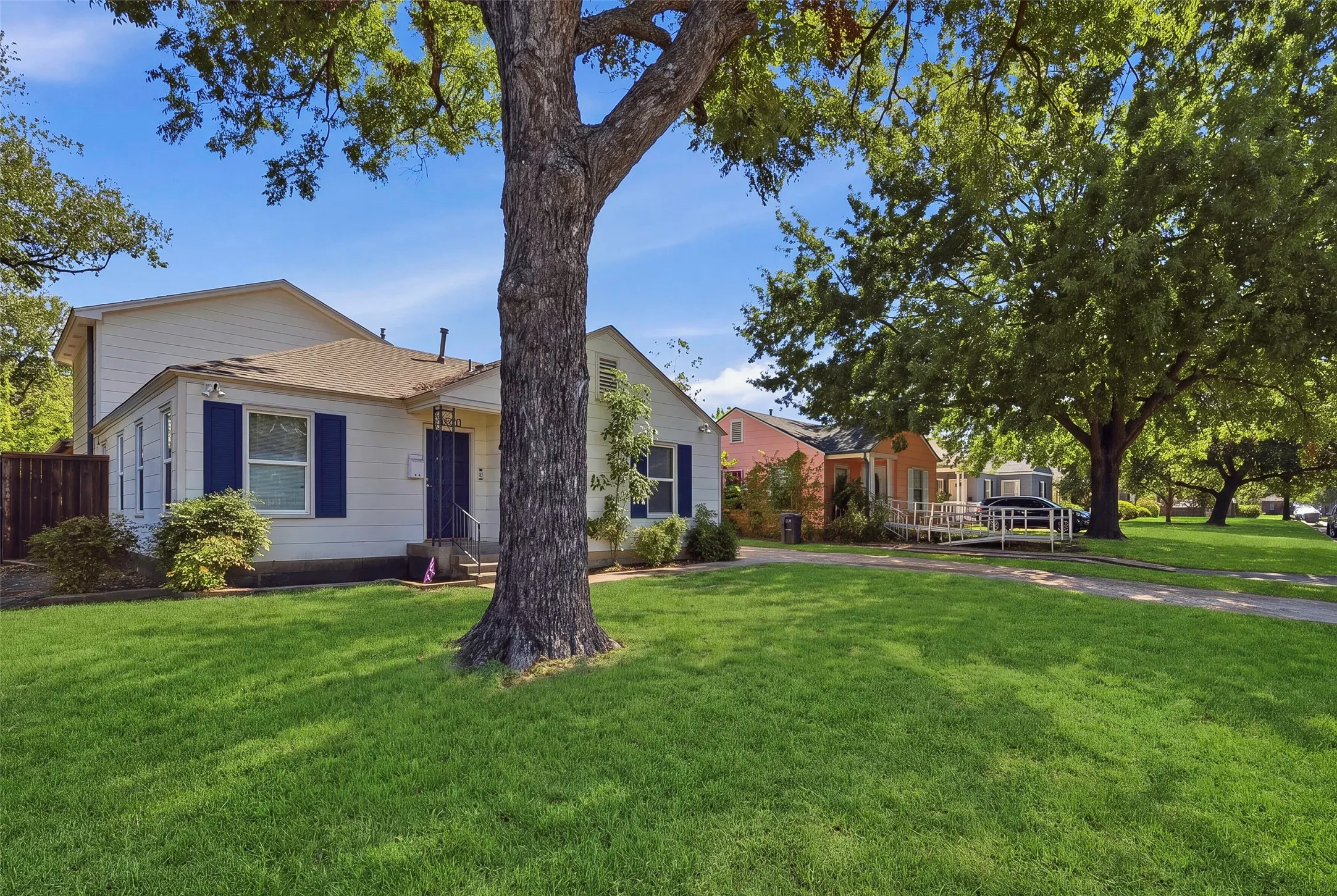 Single Family Residence For Sale in Tarrant County , 3233 Merida Avenue, Fort Worth, Texas 76109, 3 Bedroom, 3 Bathroom, Garage spaces, 2,296 Sqft, built in 1945, mls#21411976, Real Estate Agent in Fort Worth, Homes For Sale in Tarrant county, Homes For Sale in Fort Worth, Realtor in Fort Worth Texas, Real Estate Brokerage Independent Realty Texas, Luminita Cordes Realtor