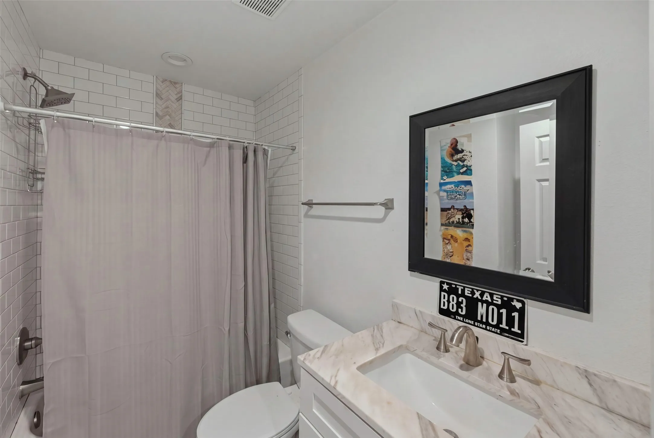 Single Family Residence For Sale in Tarrant County , 3233 Merida Avenue, Fort Worth, Texas 76109, 3 Bedroom, 3 Bathroom, Garage spaces, 2,296 Sqft, built in 1945, mls#21411976, Real Estate Agent in Fort Worth, Homes For Sale in Tarrant county, Homes For Sale in Fort Worth, Realtor in Fort Worth Texas, Real Estate Brokerage Independent Realty Texas, Luminita Cordes Realtor