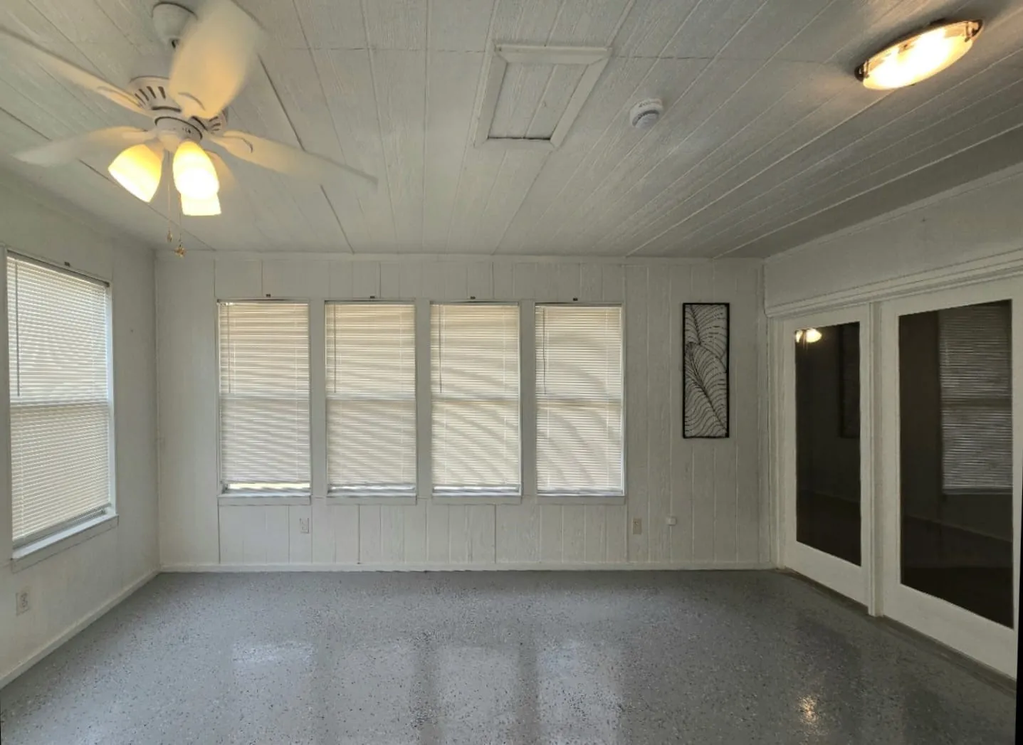 Single Family Residence For Sale in Collin County , 3357 Sherwood Drive, Plano, Texas 75074, 3 Bedroom, 2 Bathroom, 1 Garage spaces, 1,292 Sqft, built in 1972, mls#21411485, Real Estate Agent in Plano, Homes For Sale in Collin county, Homes For Sale in Plano, Realtor in Plano Texas, Real Estate Brokerage Independent Realty Texas, Luminita Cordes Realtor
