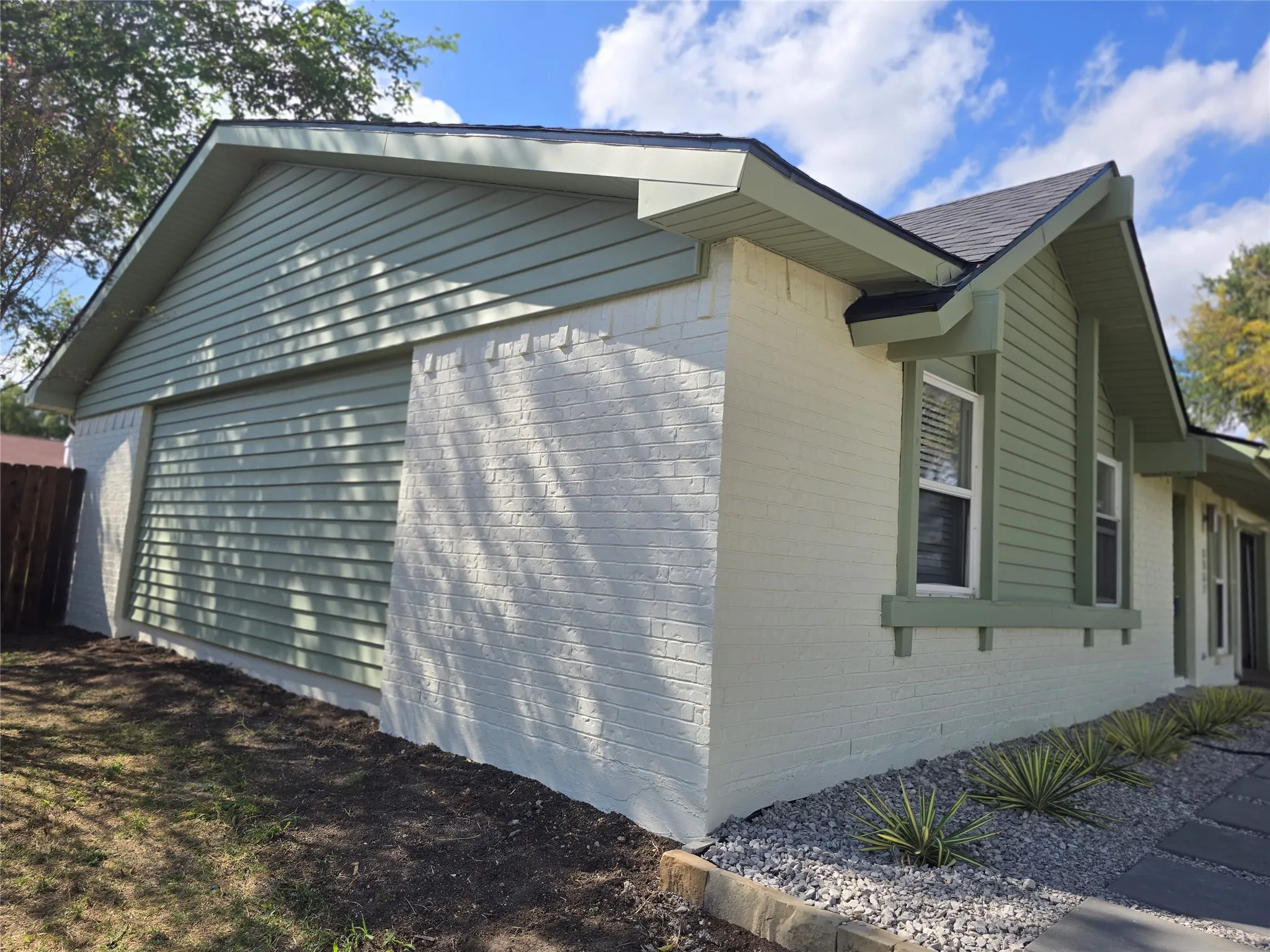 Single Family Residence For Sale in Collin County , 3357 Sherwood Drive, Plano, Texas 75074, 3 Bedroom, 2 Bathroom, 1 Garage spaces, 1,292 Sqft, built in 1972, mls#21411485, Real Estate Agent in Plano, Homes For Sale in Collin county, Homes For Sale in Plano, Realtor in Plano Texas, Real Estate Brokerage Independent Realty Texas, Luminita Cordes Realtor