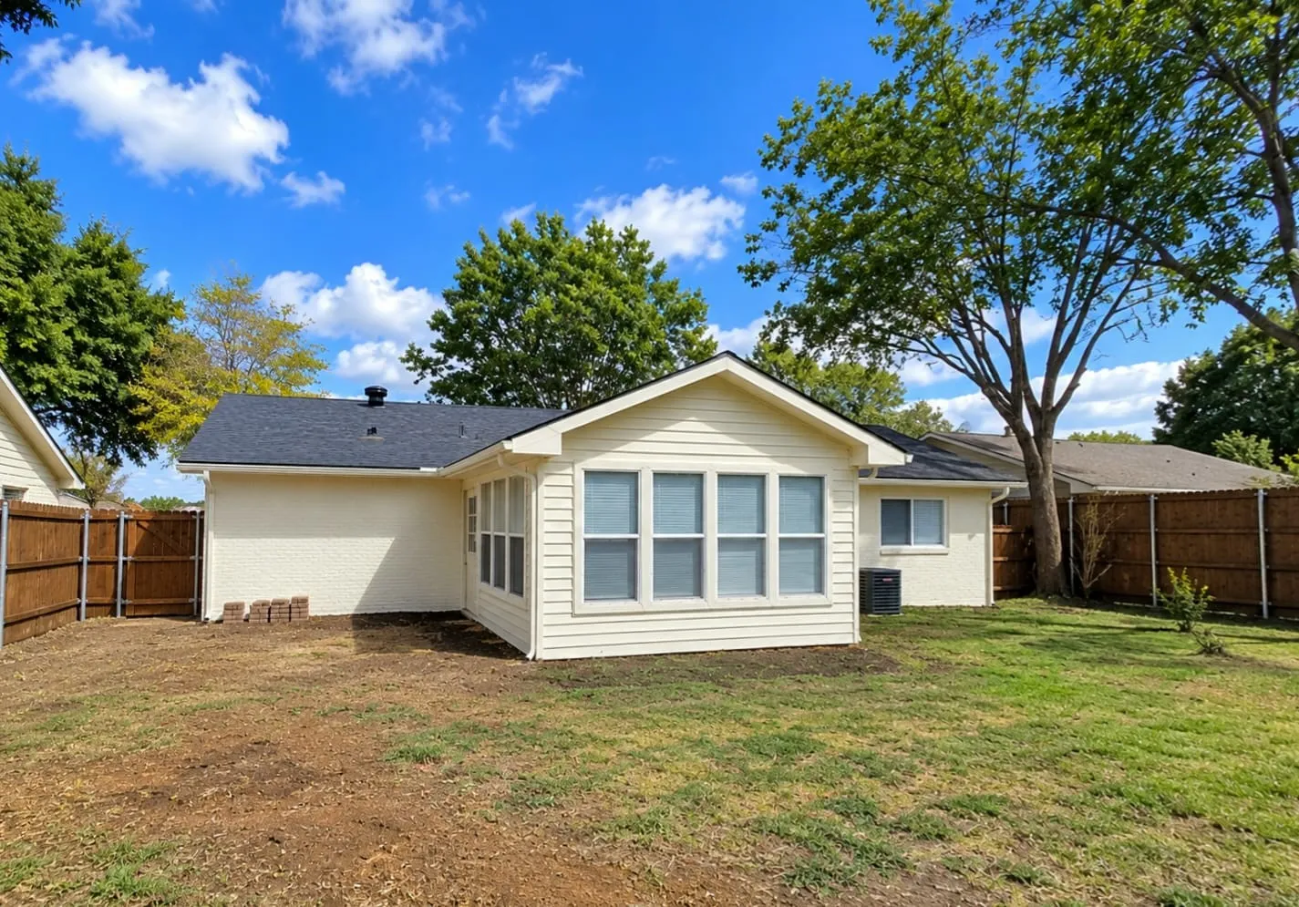 Single Family Residence For Sale in Collin County , 3357 Sherwood Drive, Plano, Texas 75074, 3 Bedroom, 2 Bathroom, 1 Garage spaces, 1,292 Sqft, built in 1972, mls#21411485, Real Estate Agent in Plano, Homes For Sale in Collin county, Homes For Sale in Plano, Realtor in Plano Texas, Real Estate Brokerage Independent Realty Texas, Luminita Cordes Realtor