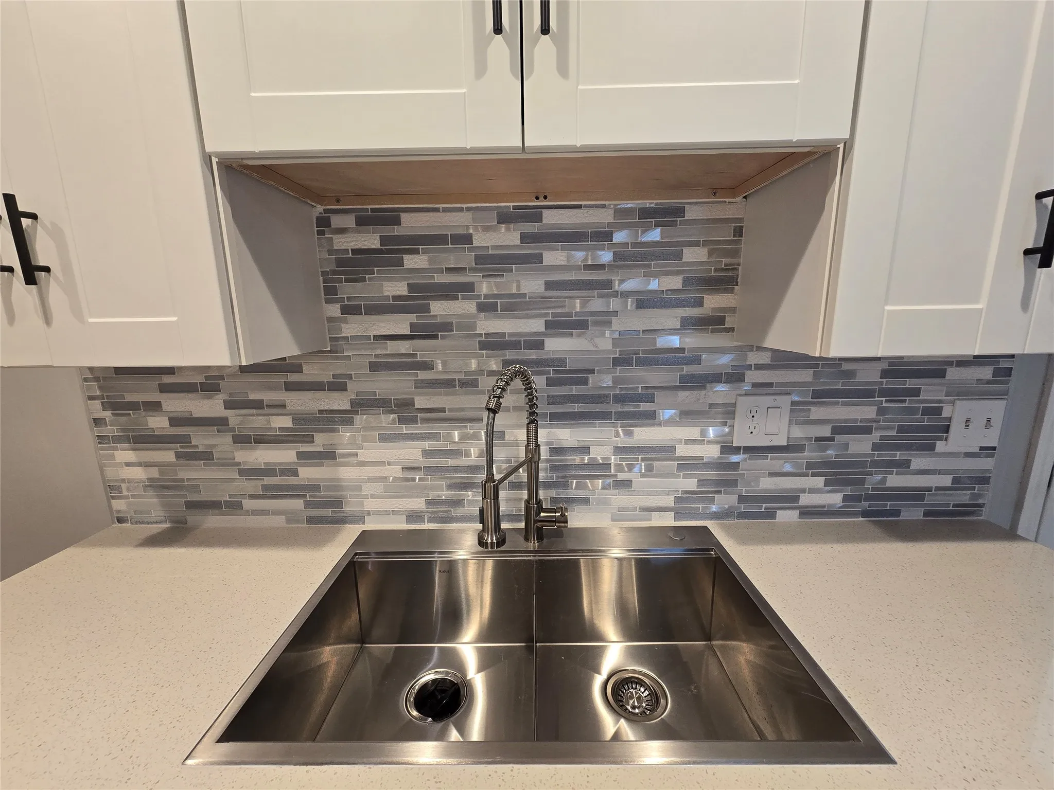 Single Family Residence For Sale in Collin County , 3357 Sherwood Drive, Plano, Texas 75074, 3 Bedroom, 2 Bathroom, 1 Garage spaces, 1,292 Sqft, built in 1972, mls#21411485, Real Estate Agent in Plano, Homes For Sale in Collin county, Homes For Sale in Plano, Realtor in Plano Texas, Real Estate Brokerage Independent Realty Texas, Luminita Cordes Realtor