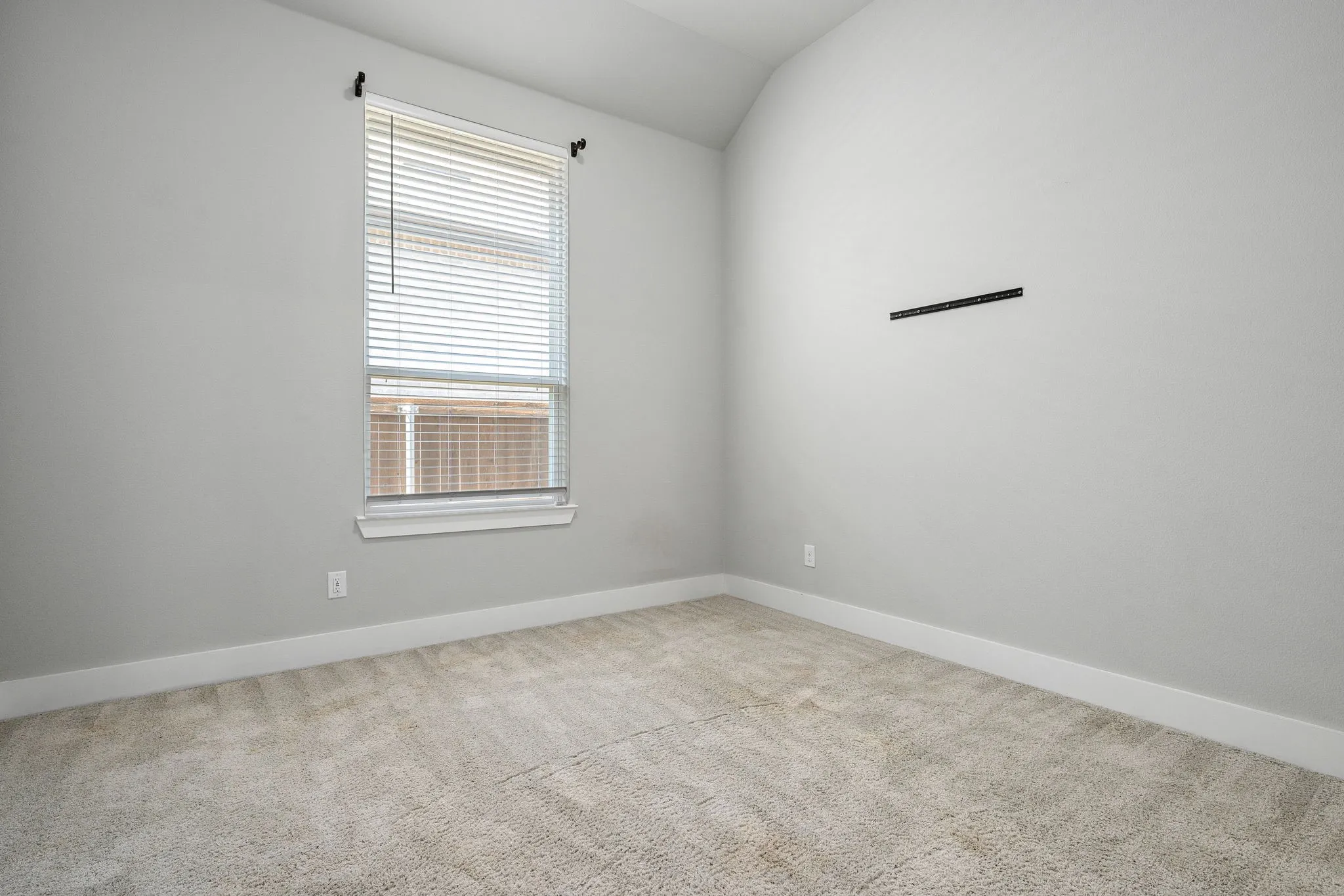 Single Family Residence For Rent in Collin County , 2917 Saltwood, Celina, Texas 75009, 4 Bedroom, 4 Bathroom, 2 Garage spaces, 2,280 Sqft, built in 2020, mls#21412051, Real Estate Agent in Celina, Homes For Rent in Collin county, Homes For Rent in Celina, Realtor in Celina Texas, Real Estate Brokerage Independent Realty Texas, Luminita Cordes Realtor