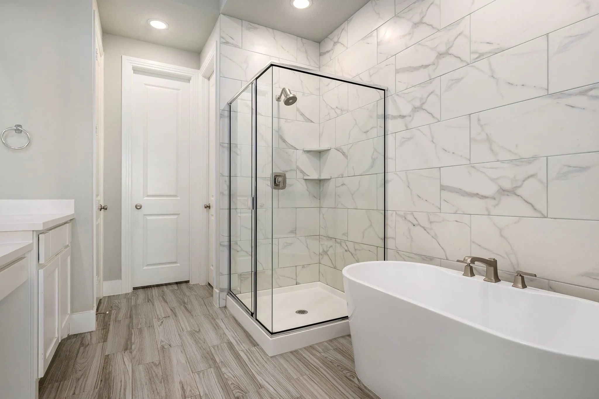 Single Family Residence For Rent in Collin County , 2917 Saltwood, Celina, Texas 75009, 4 Bedroom, 4 Bathroom, 2 Garage spaces, 2,280 Sqft, built in 2020, mls#21412051, Real Estate Agent in Celina, Homes For Rent in Collin county, Homes For Rent in Celina, Realtor in Celina Texas, Real Estate Brokerage Independent Realty Texas, Luminita Cordes Realtor