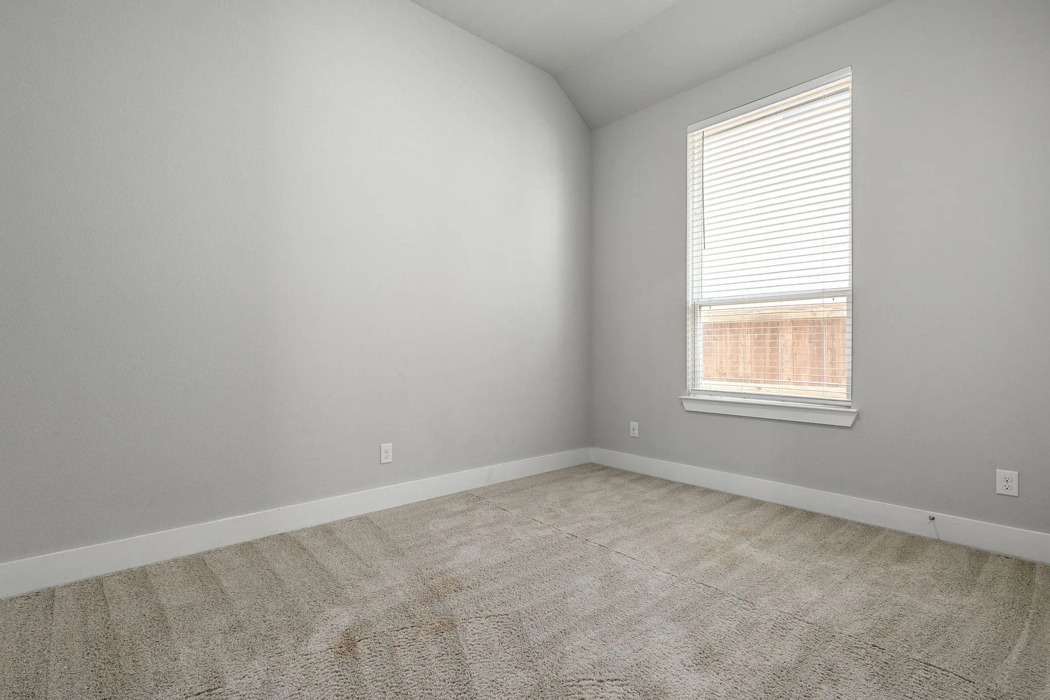 Single Family Residence For Rent in Collin County , 2917 Saltwood, Celina, Texas 75009, 4 Bedroom, 4 Bathroom, 2 Garage spaces, 2,280 Sqft, built in 2020, mls#21412051, Real Estate Agent in Celina, Homes For Rent in Collin county, Homes For Rent in Celina, Realtor in Celina Texas, Real Estate Brokerage Independent Realty Texas, Luminita Cordes Realtor