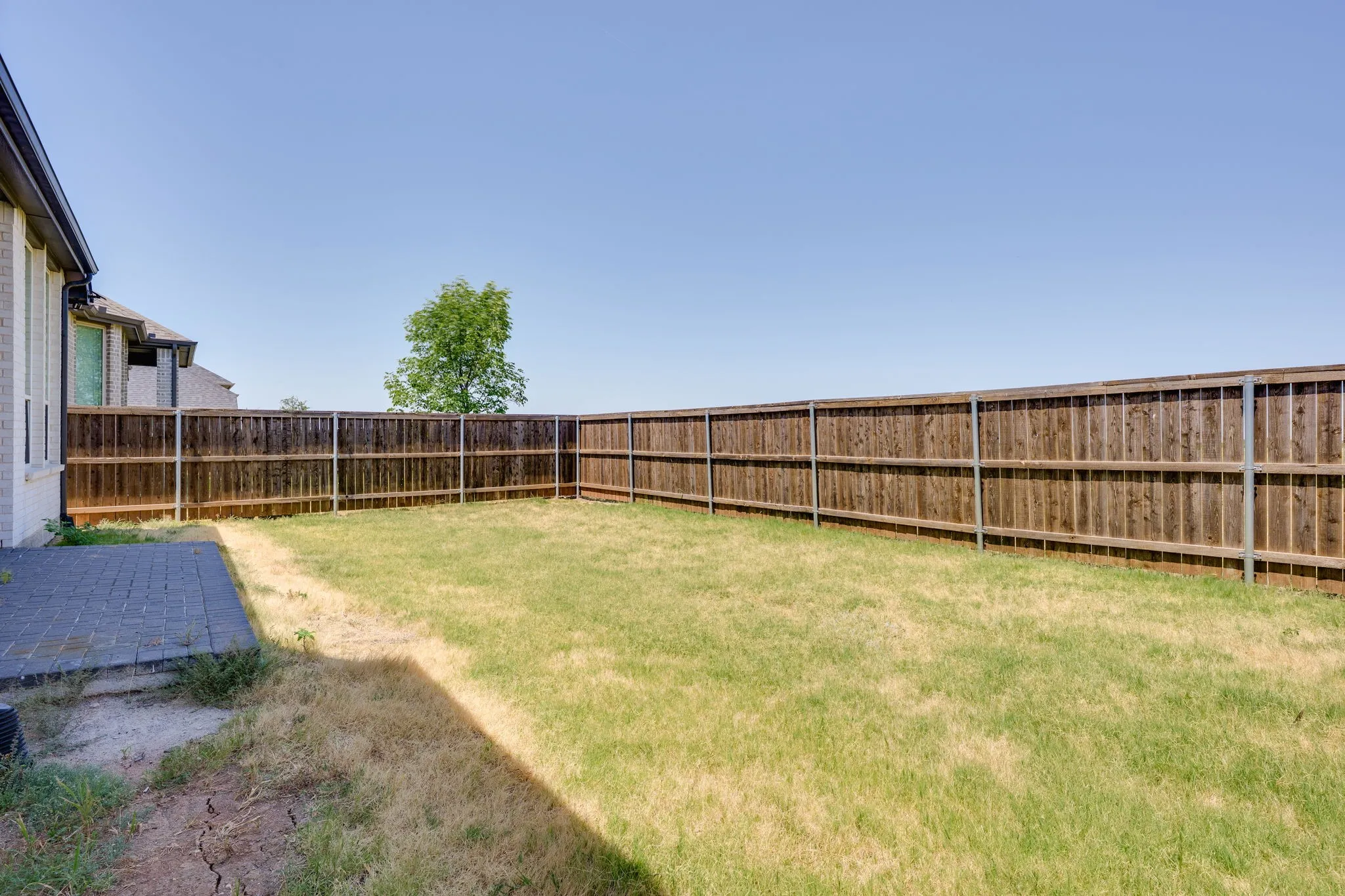 Single Family Residence For Rent in Collin County , 2917 Saltwood, Celina, Texas 75009, 4 Bedroom, 4 Bathroom, 2 Garage spaces, 2,280 Sqft, built in 2020, mls#21412051, Real Estate Agent in Celina, Homes For Rent in Collin county, Homes For Rent in Celina, Realtor in Celina Texas, Real Estate Brokerage Independent Realty Texas, Luminita Cordes Realtor