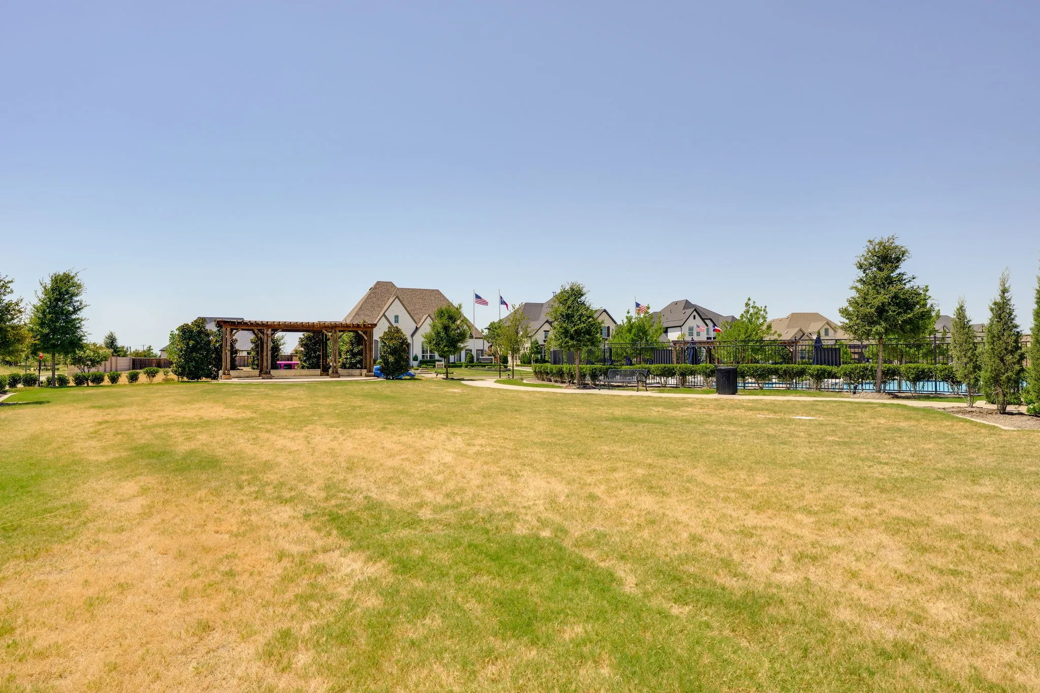 Single Family Residence For Rent in Collin County , 2917 Saltwood, Celina, Texas 75009, 4 Bedroom, 4 Bathroom, 2 Garage spaces, 2,280 Sqft, built in 2020, mls#21412051, Real Estate Agent in Celina, Homes For Rent in Collin county, Homes For Rent in Celina, Realtor in Celina Texas, Real Estate Brokerage Independent Realty Texas, Luminita Cordes Realtor