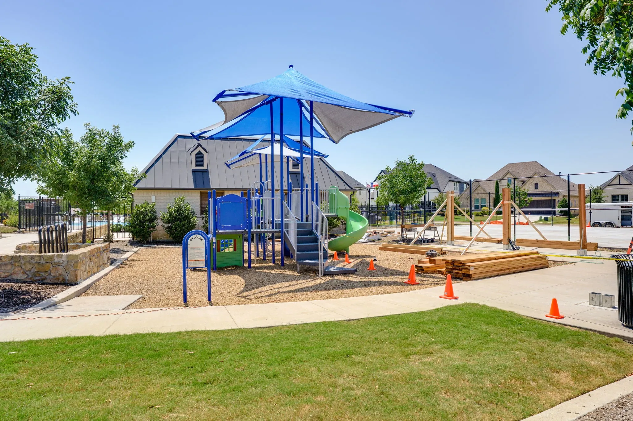 Single Family Residence For Rent in Collin County , 2917 Saltwood, Celina, Texas 75009, 4 Bedroom, 4 Bathroom, 2 Garage spaces, 2,280 Sqft, built in 2020, mls#21412051, Real Estate Agent in Celina, Homes For Rent in Collin county, Homes For Rent in Celina, Realtor in Celina Texas, Real Estate Brokerage Independent Realty Texas, Luminita Cordes Realtor